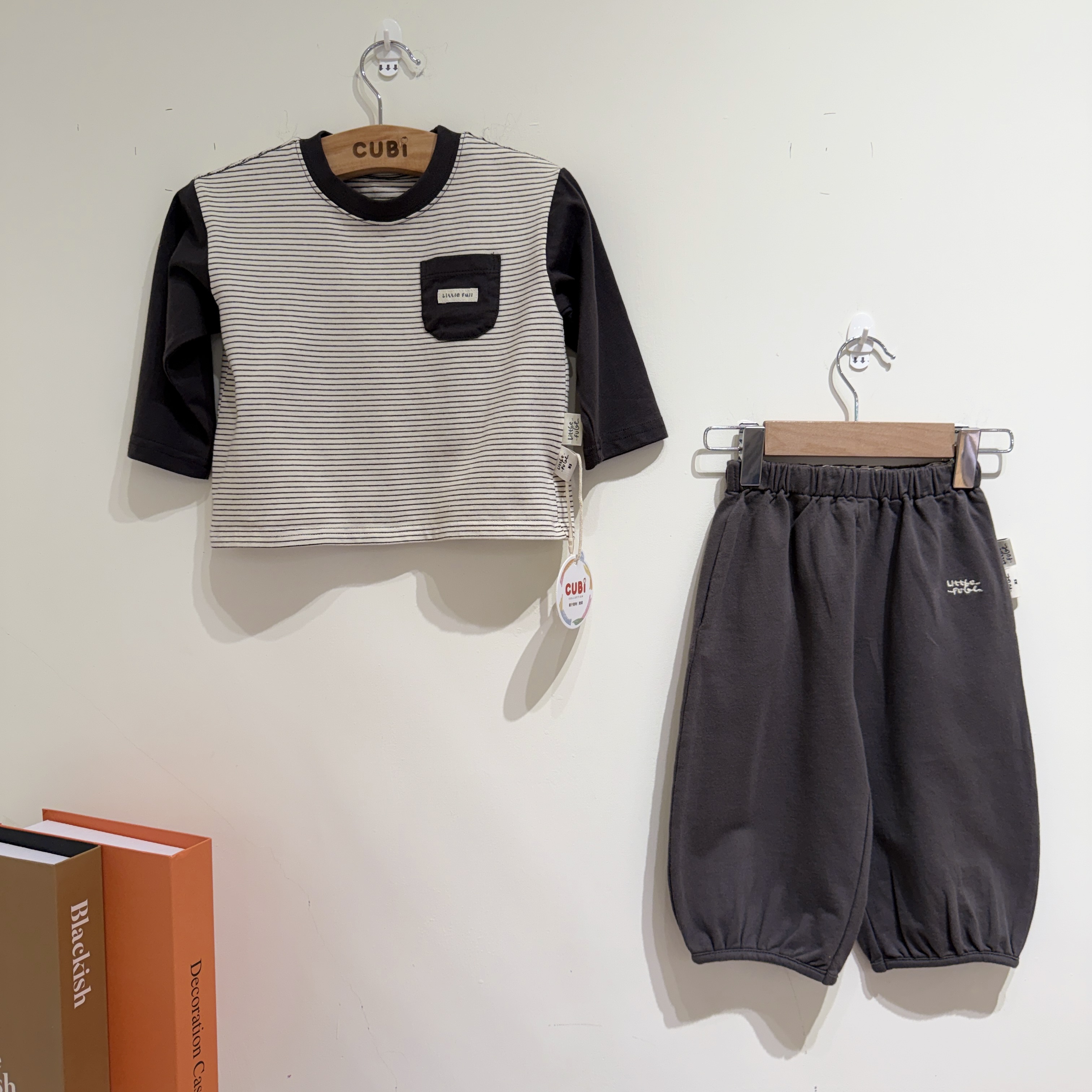 26春 灰調條紋套裝