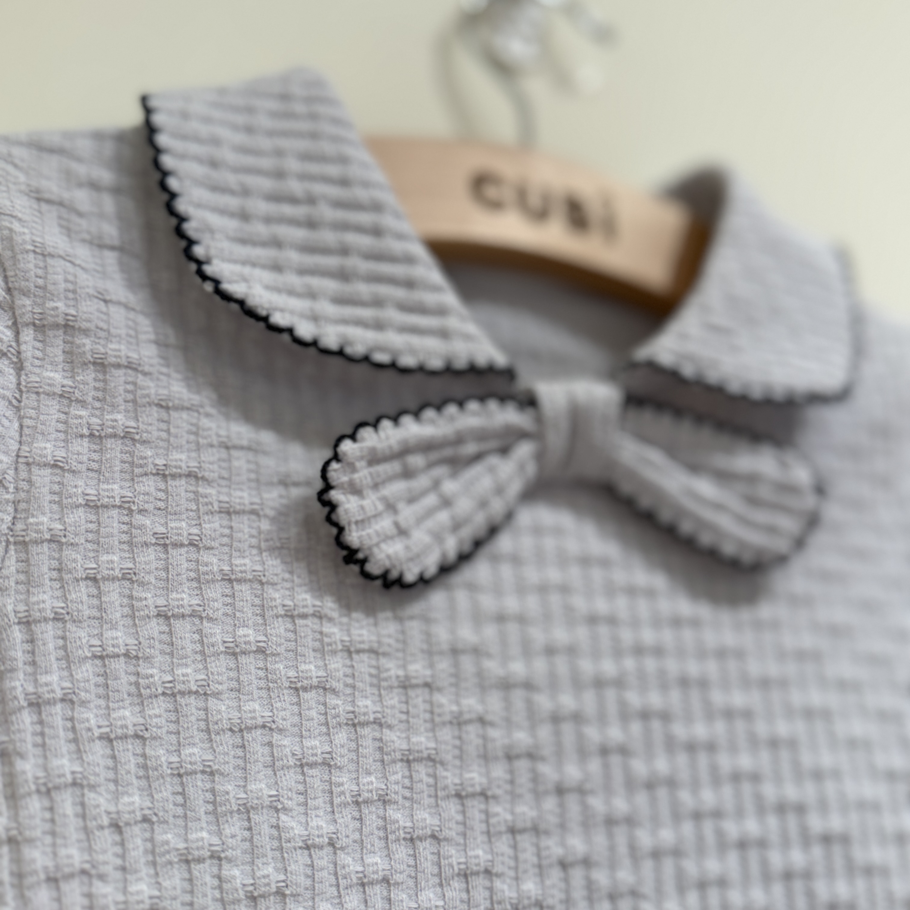 26春 蝴蝶結小翻領上衣