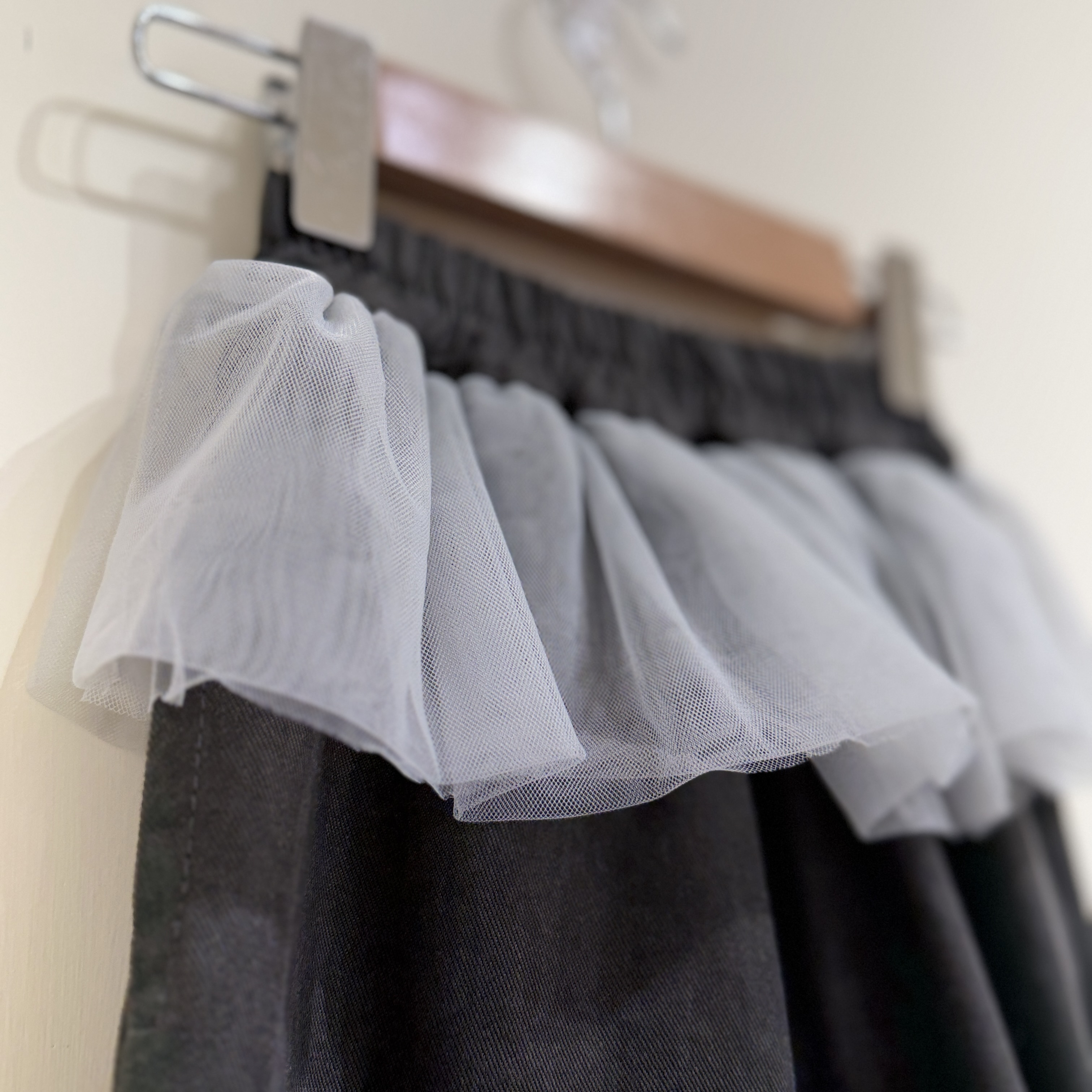 26春 蕾絲屁簾西裝褲