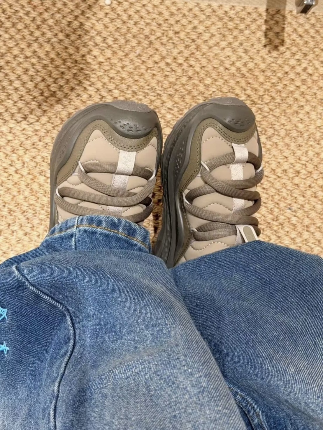 HOKA ONE ONE ORA PRIMO 烏龍麵 毛毛蟲 恢復鞋 焙茶