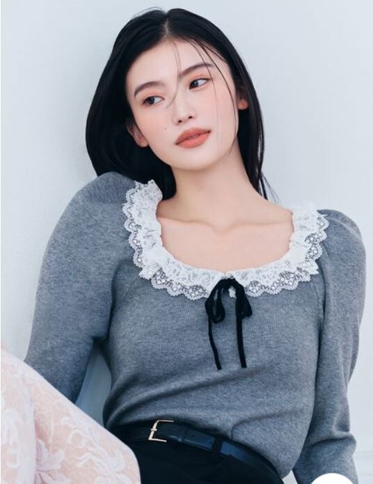 [預購] SNIDEL 荷葉邊高領針織上衣