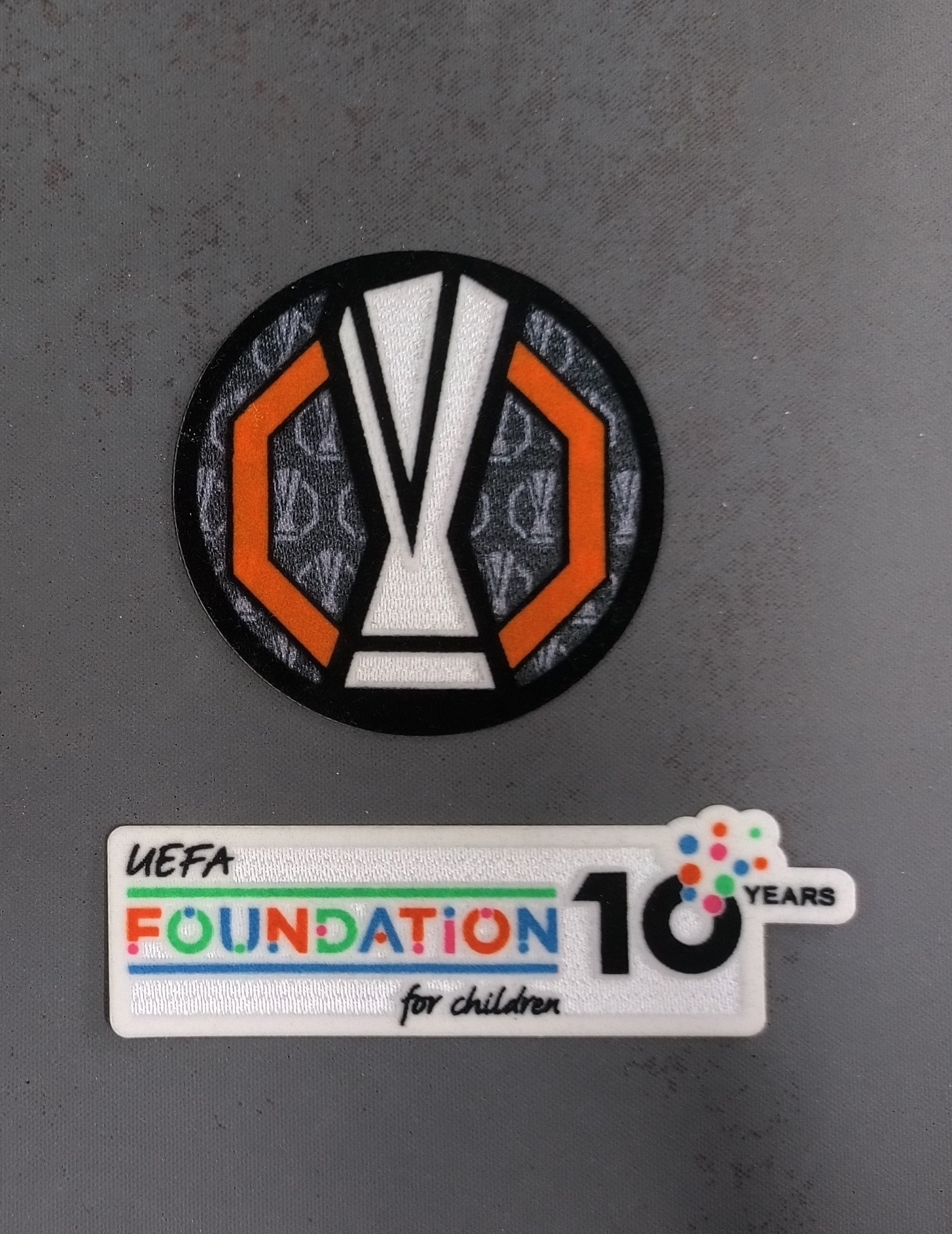 25-26歐霸Foundation臂章