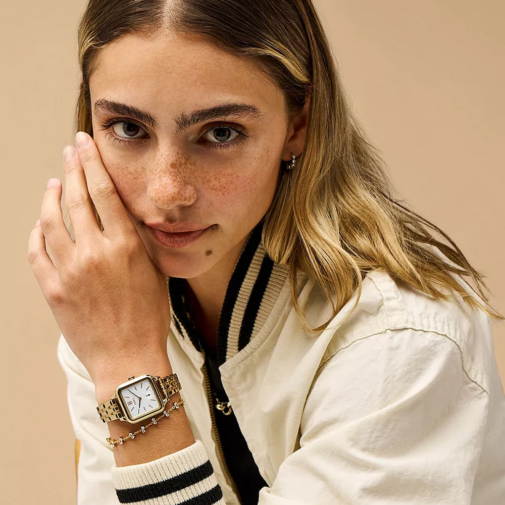 Colleen 爵士女伶復古女錶 金色不鏽鋼鍊帶 28MM BQW3832