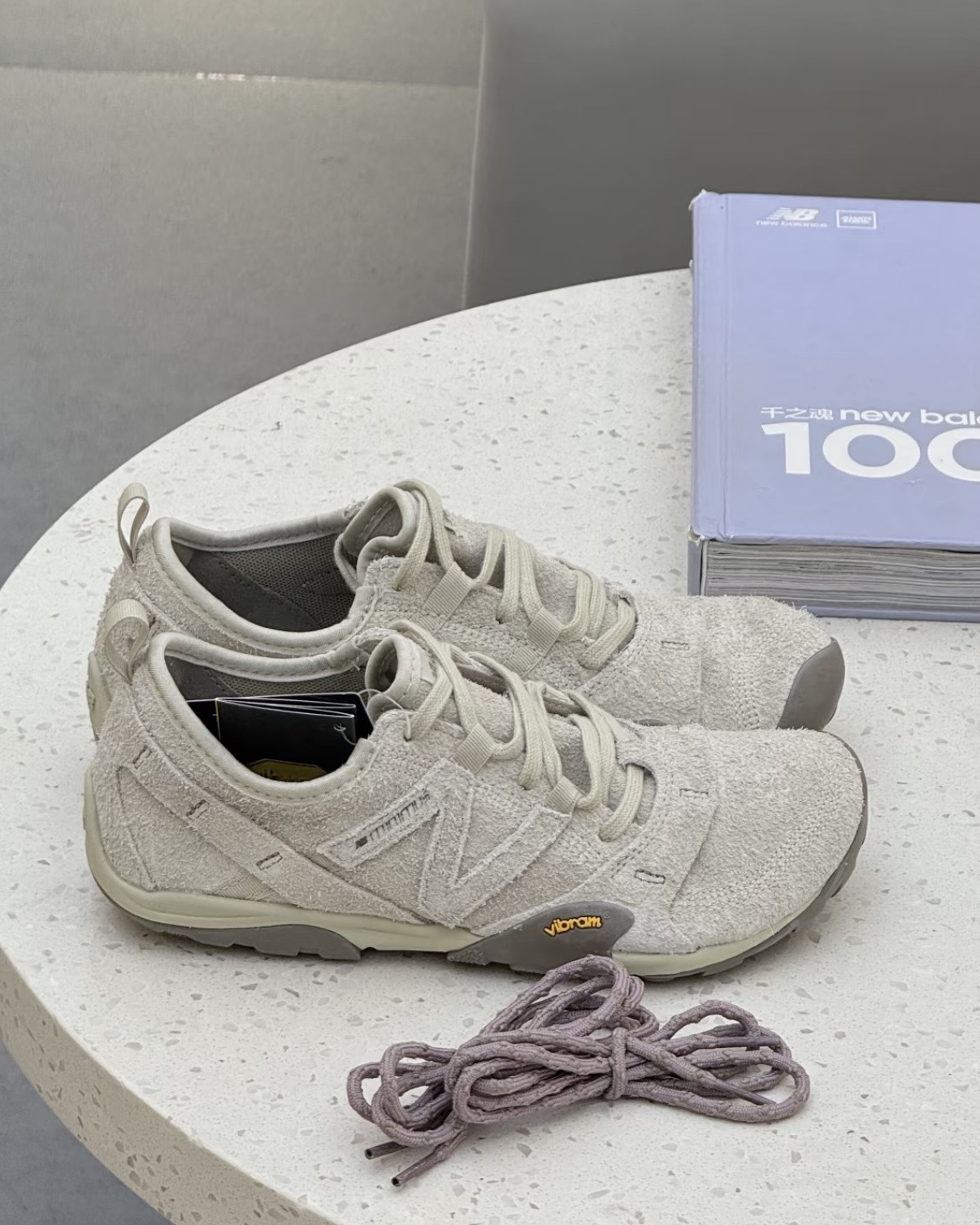 NEW BALANCE MT10 NB 燕麥灰 奶油白 米白 米灰 薄底鞋 越野跑鞋 復古 Vibram 黃金大底 男鞋 MT10OPS / 調貨