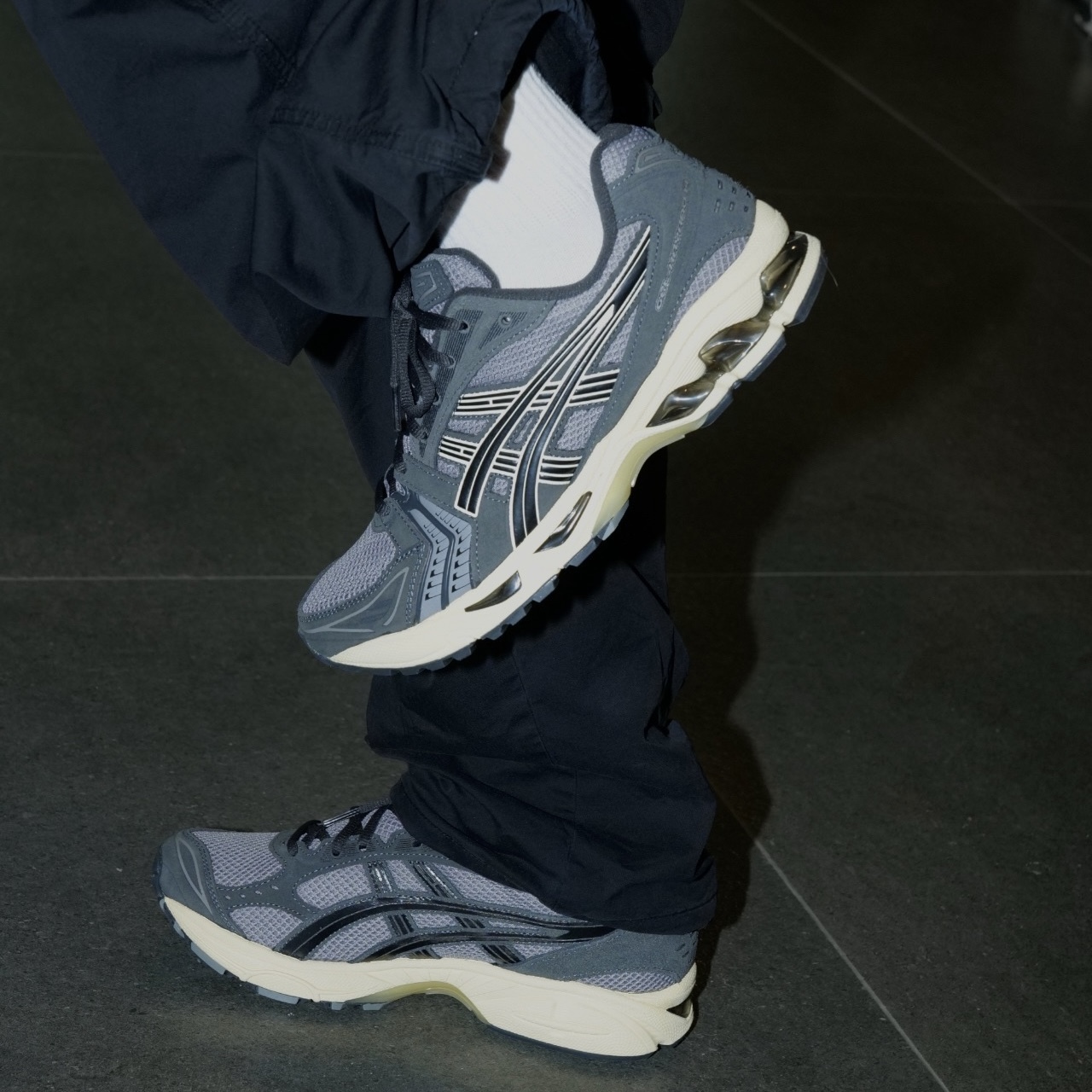 ASICS GEL-KAYANO 14 深灰 鐵灰 炭灰 灰黑 米黃底 休閒 復古 做舊 男鞋 1203A540-020