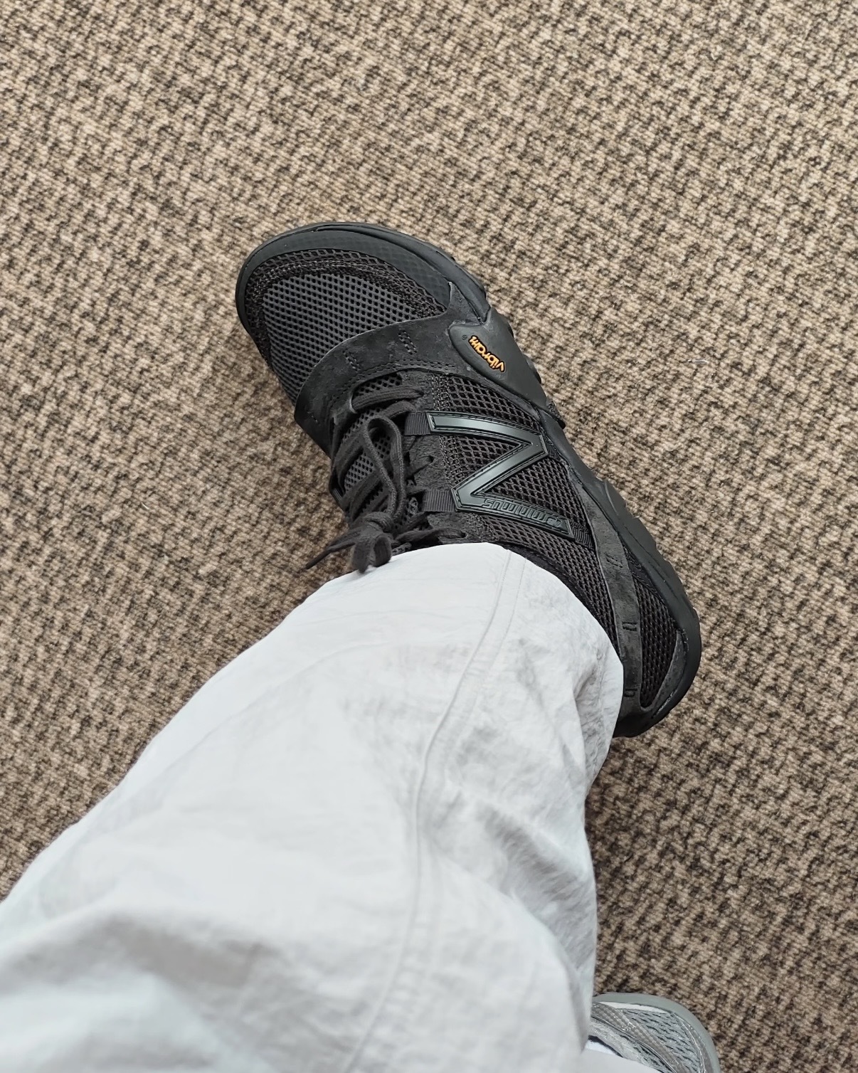 NEW BALANCE MT10 NB 黑灰 黑色 薄底鞋 越野跑鞋 復古 Vibram 黃金大底 男鞋 MT10OAC / 調貨