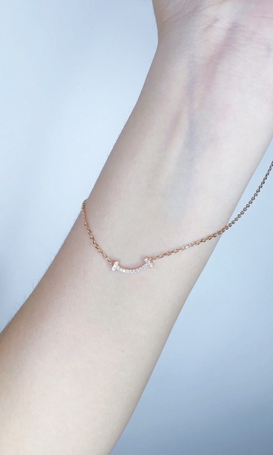 TIFFANY & CO Smile Pendant in Rose Gold with Diamonds