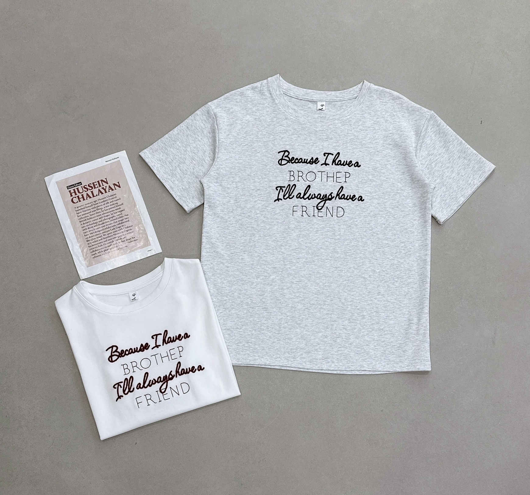 粗細刺繡草寫字母棉質衣