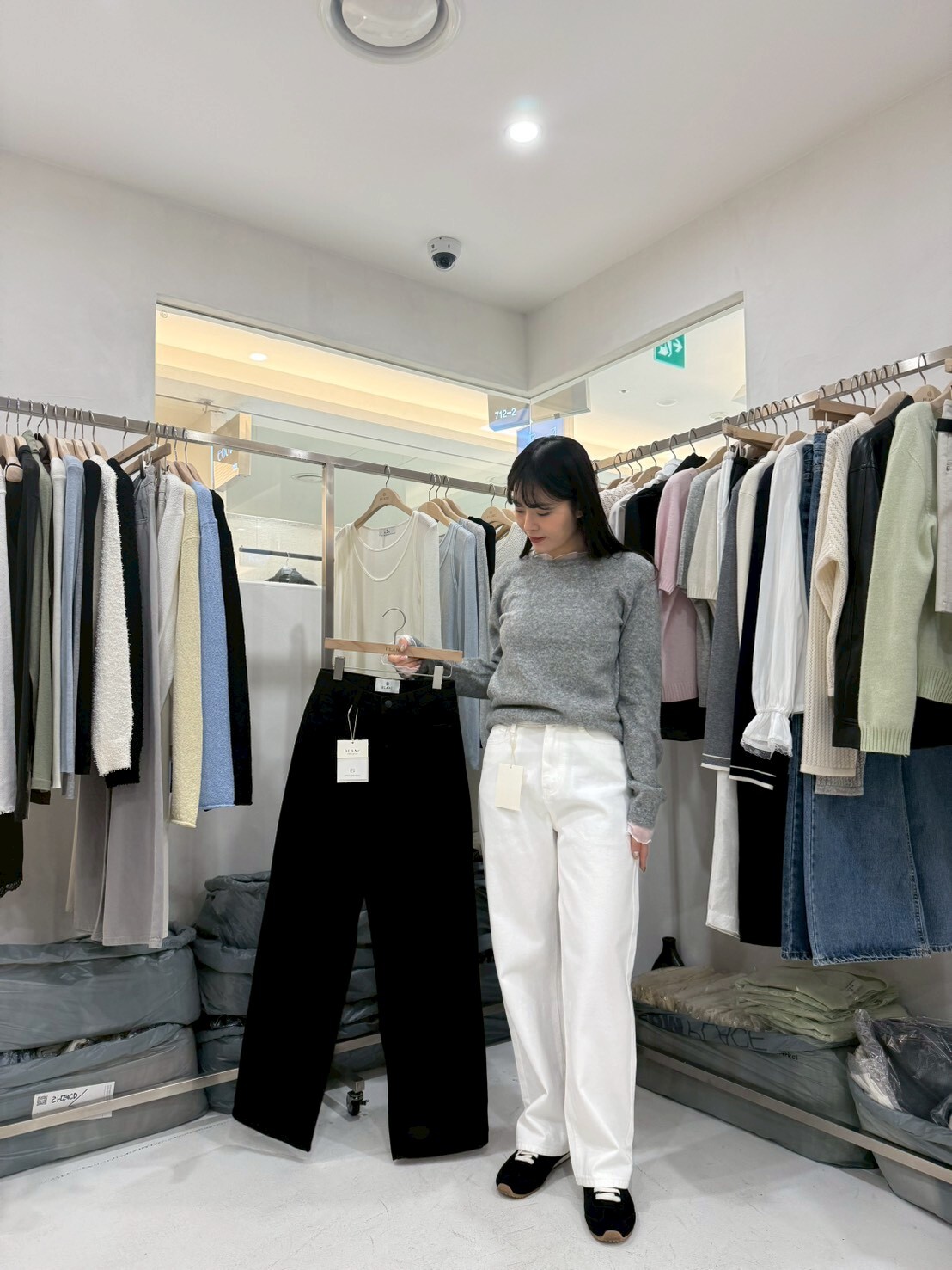 MB5505 牛仔直筒褲 *特價* (優惠碼同充值購物金不適用)