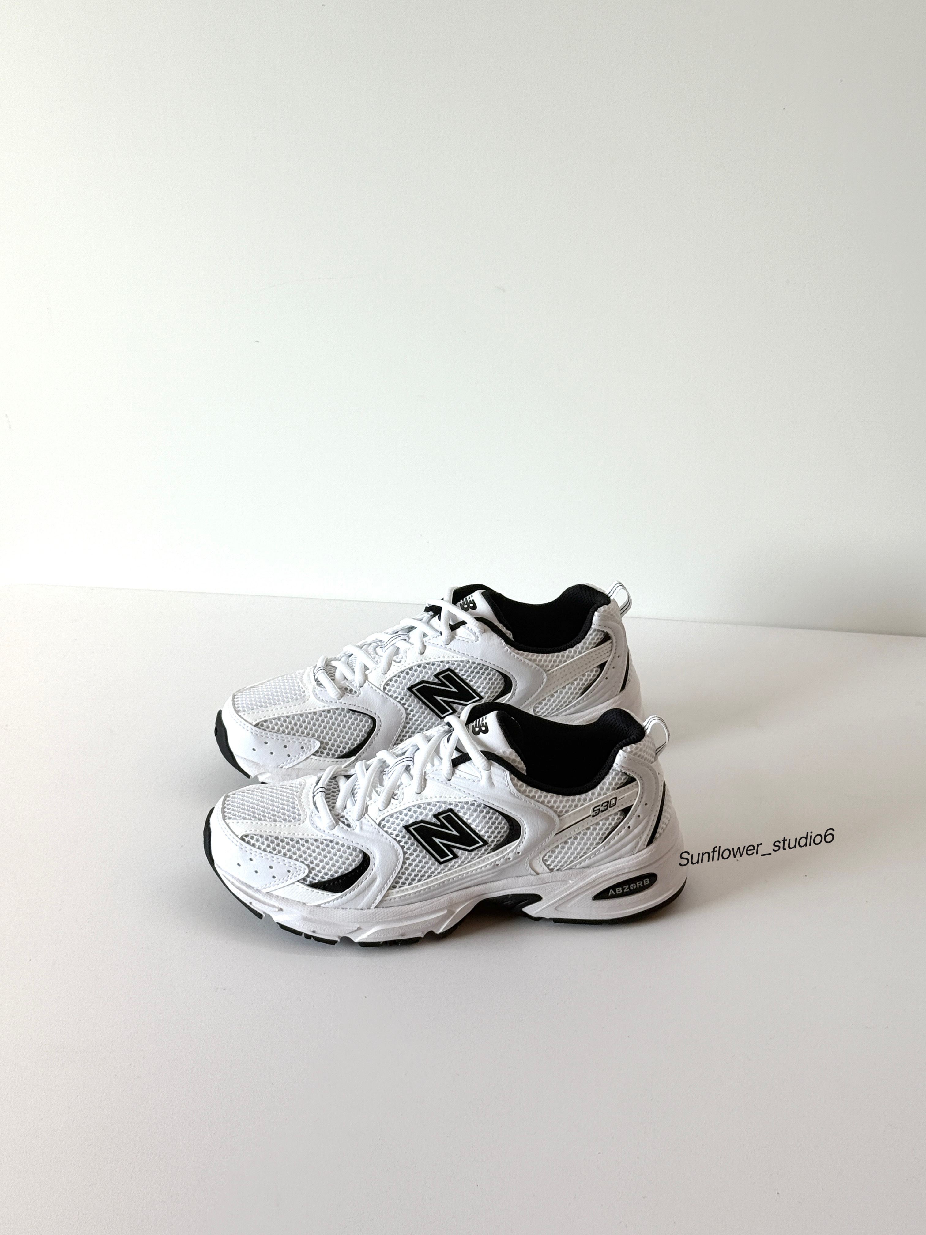 零碼現貨出清24.5公分 New Balance NB 530 白黑色 白色 復古 慢跑鞋 老爹鞋 MR530EWB/現貨