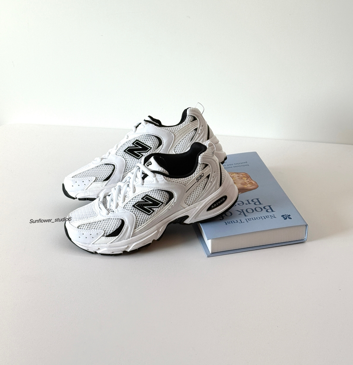 零碼現貨出清24.5公分 New Balance NB 530 白黑色 白色 復古 慢跑鞋 老爹鞋 MR530EWB/現貨