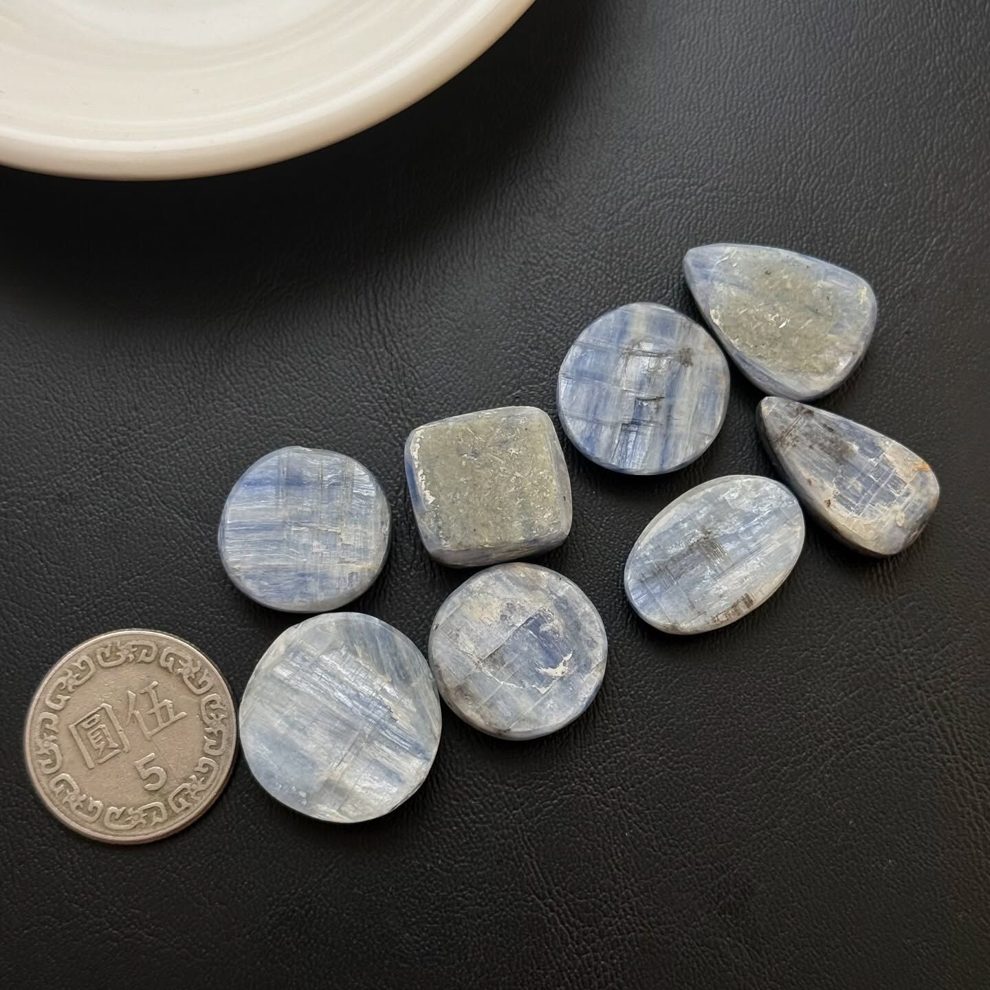 [原石] 天然藍晶石 水晶蛋面