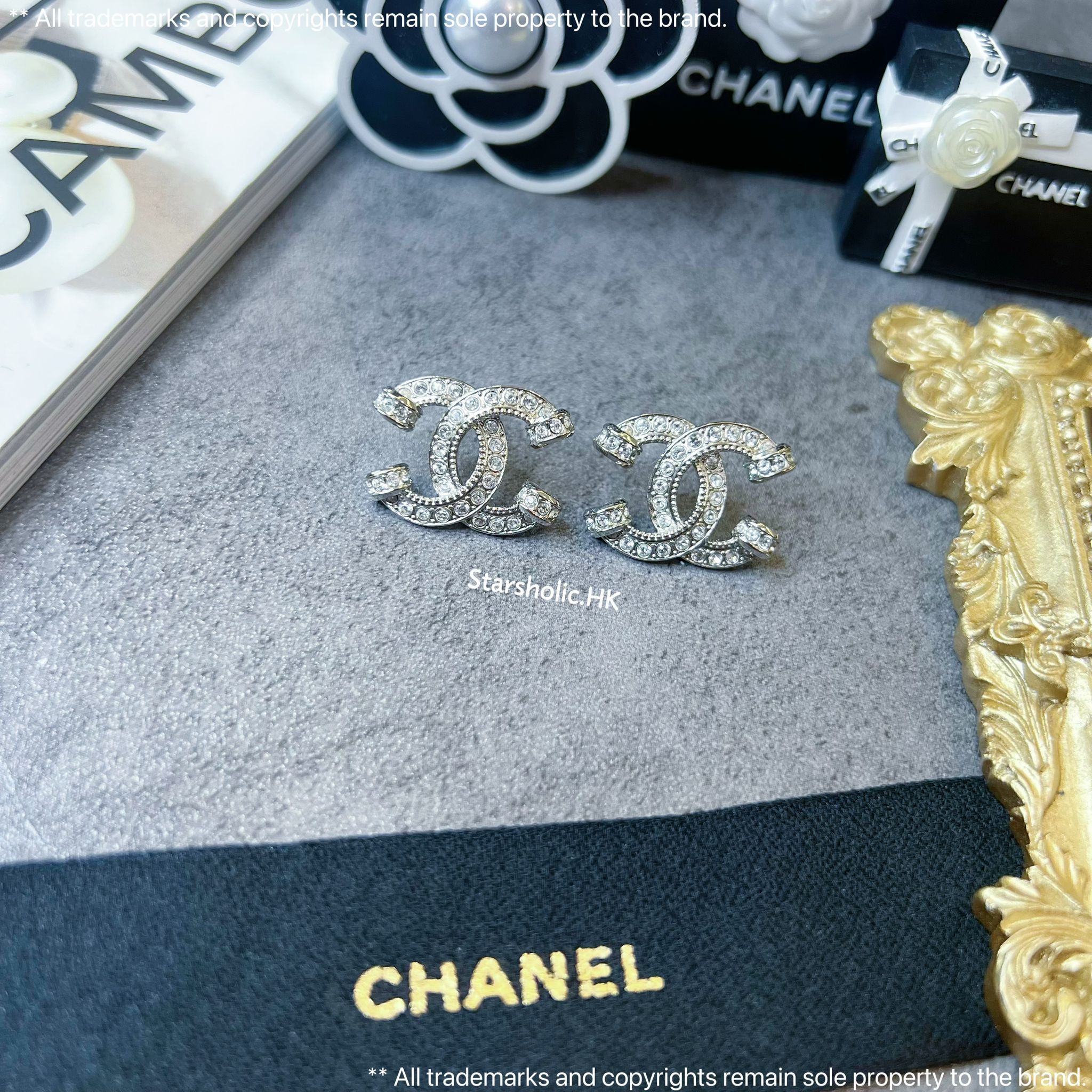CHANEL 閃石 CC Logo Earrings