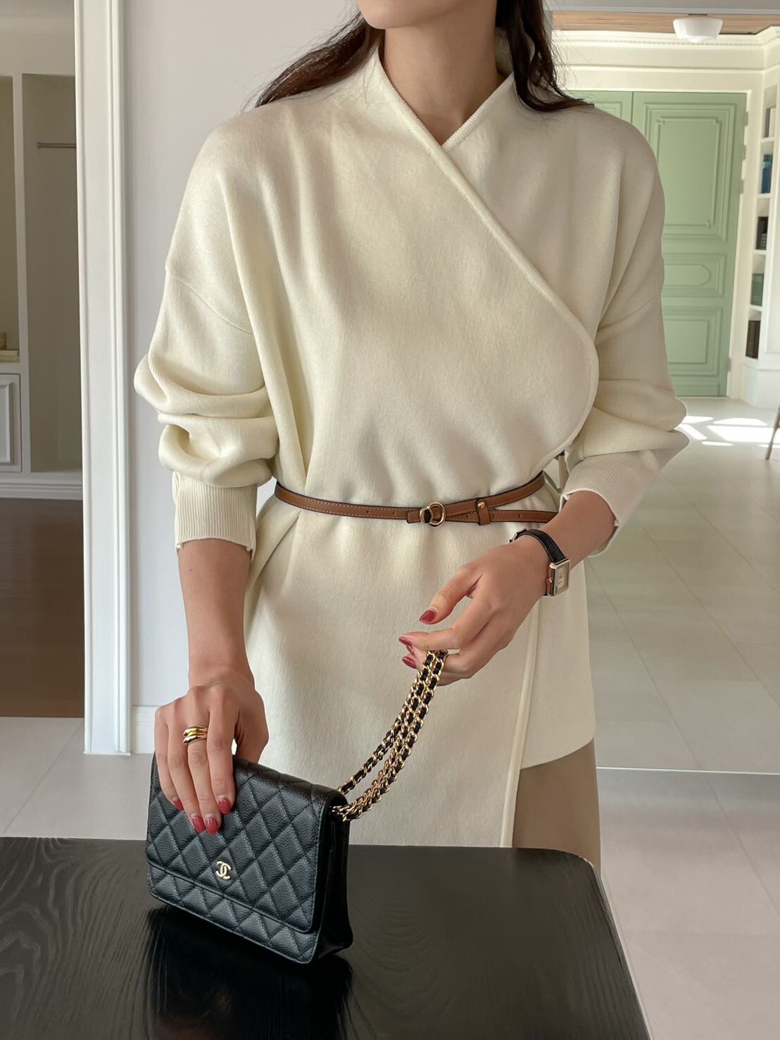 交疊V領造型落肩毛呢外套-附皮帶 / 3色