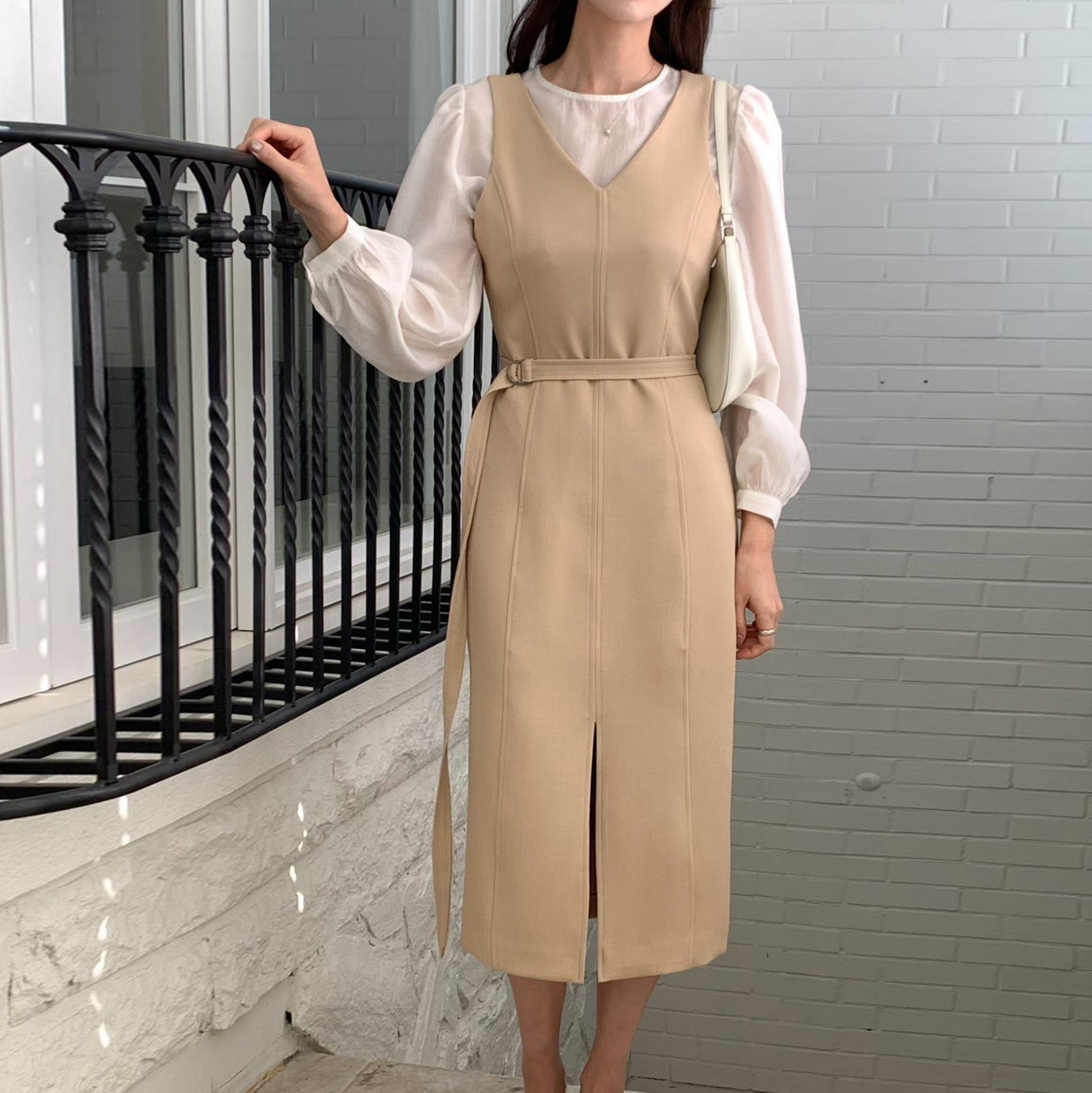 氣質感前開衩V領背心裙長洋裝-附綁帶 / 2色