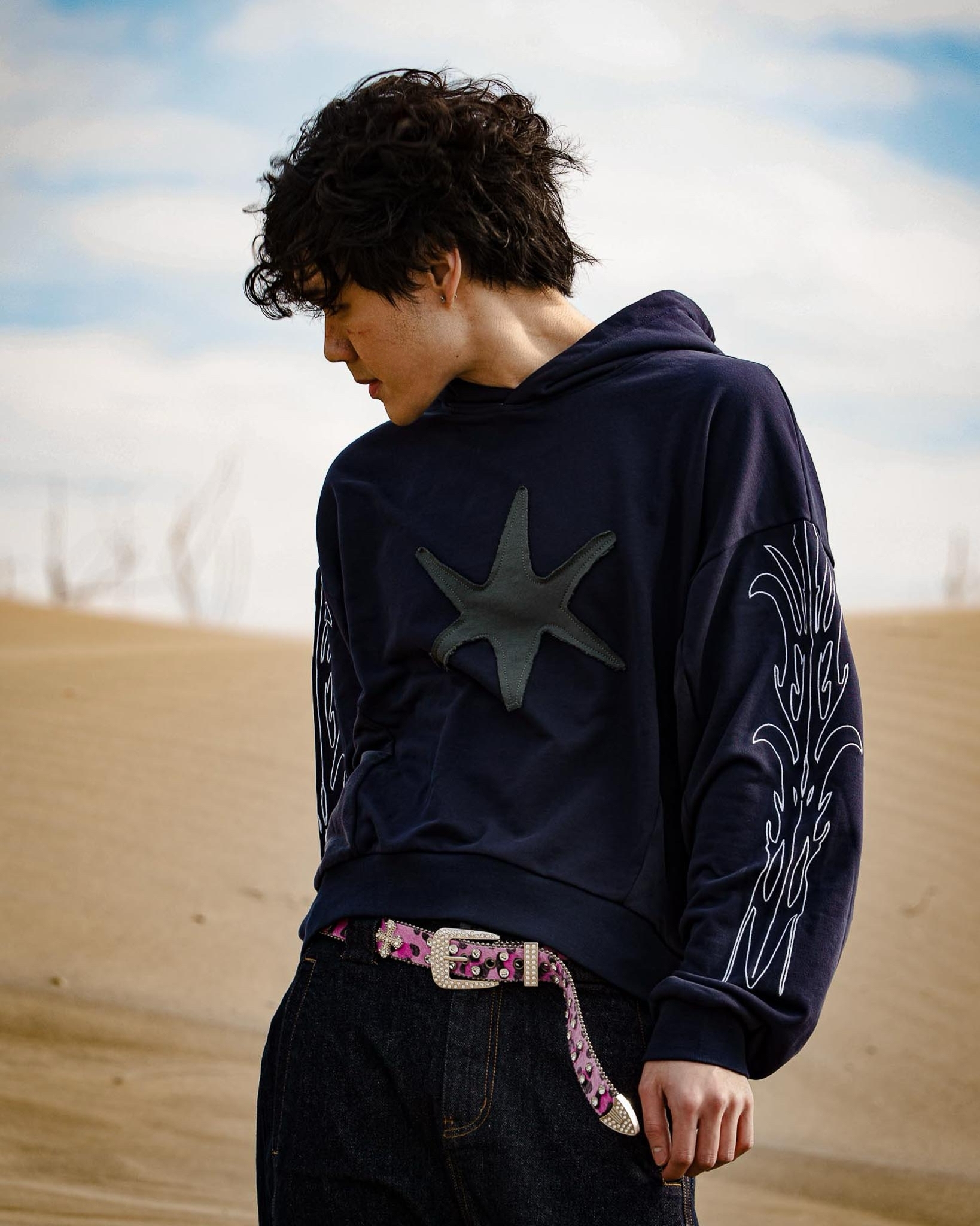 WBI 26AW DUSTLINE / UND-04 刺繡 帽衫