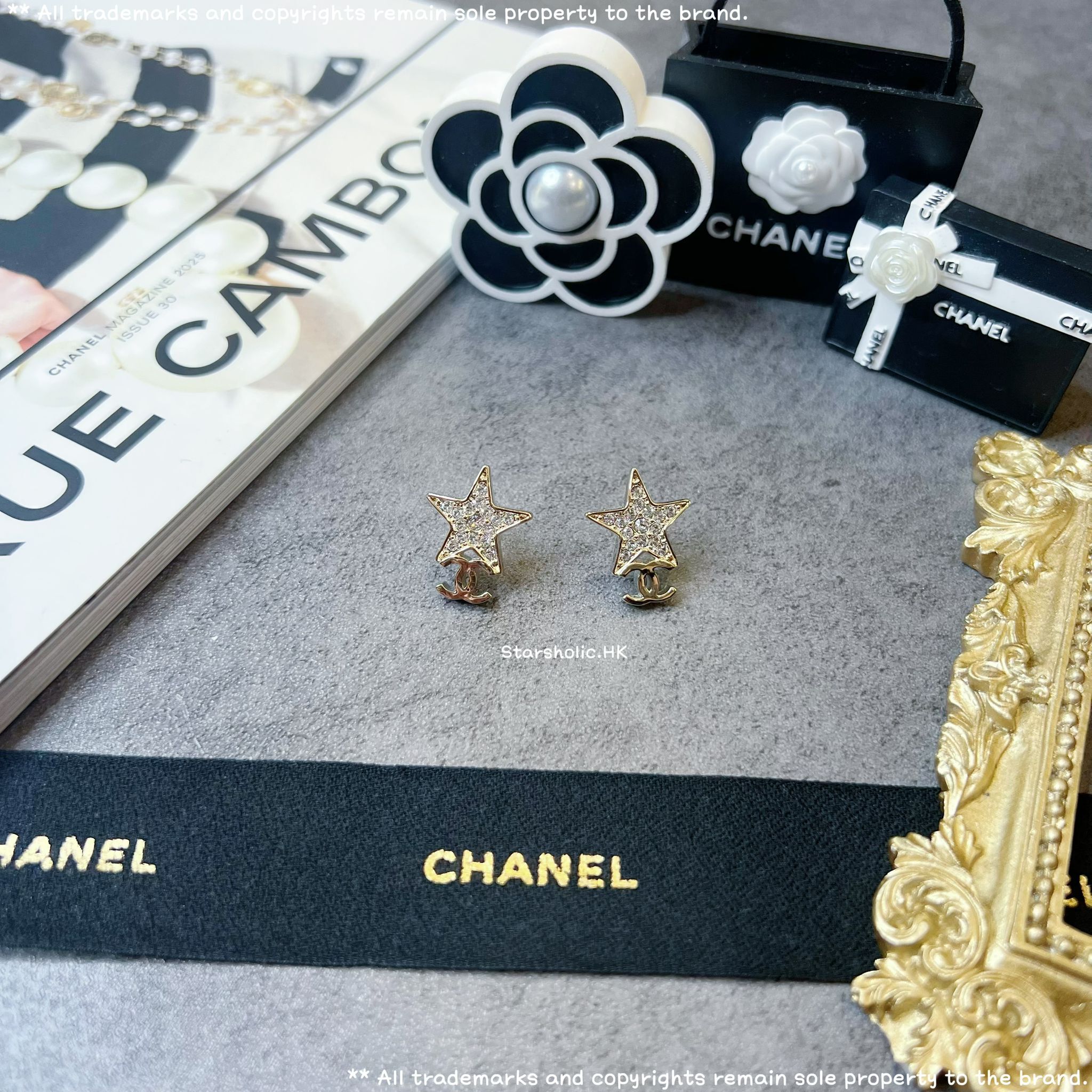 CHANEL 星星 CC Logo Earrings