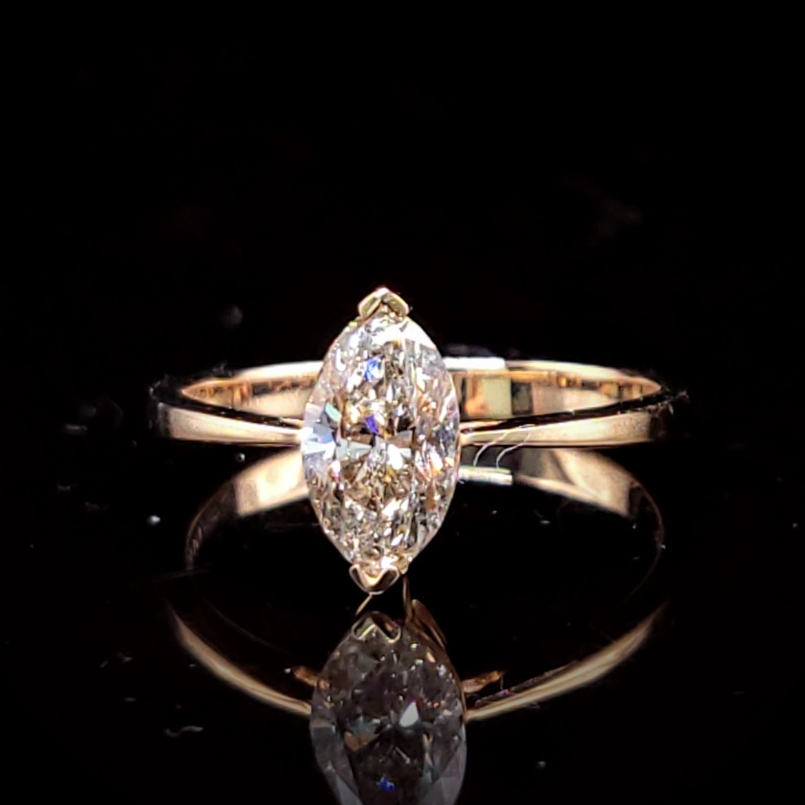 全新18K玫瑰金【單粒1卡3份欖尖形鑽石】戒指