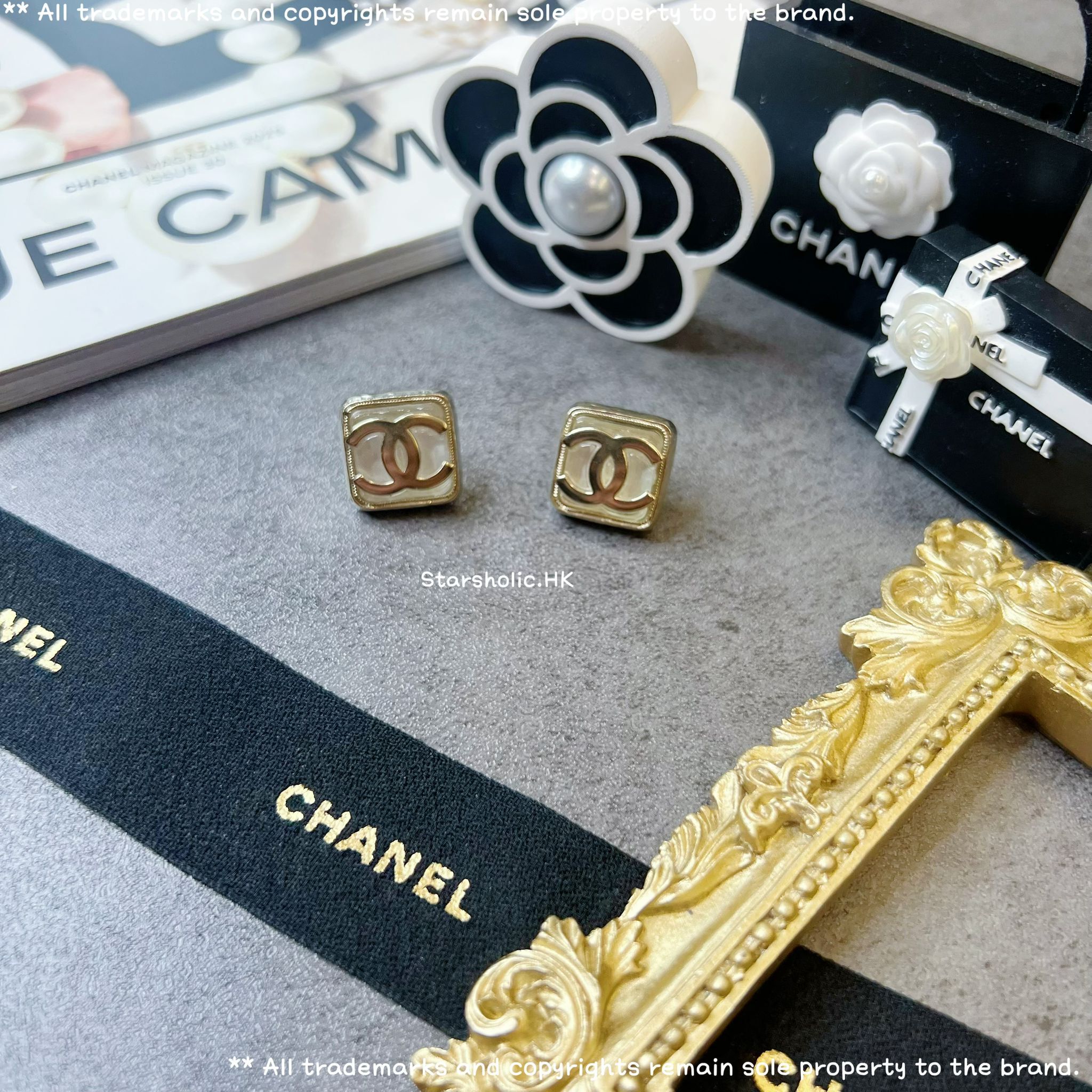 CHANEL 復古方形 CC Logo Earrings