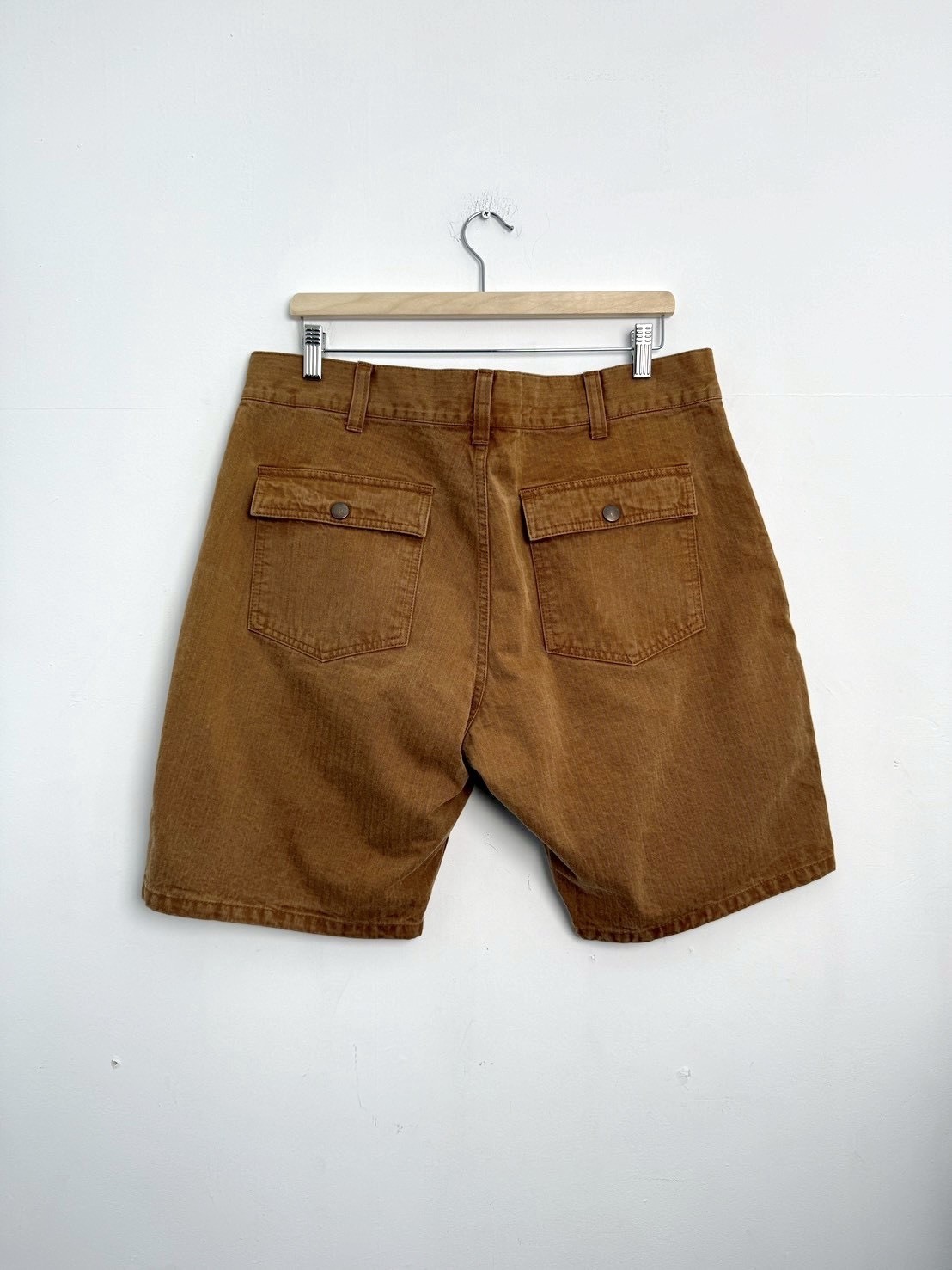 CALEE KAHKI SHORT PANTS SIZE L