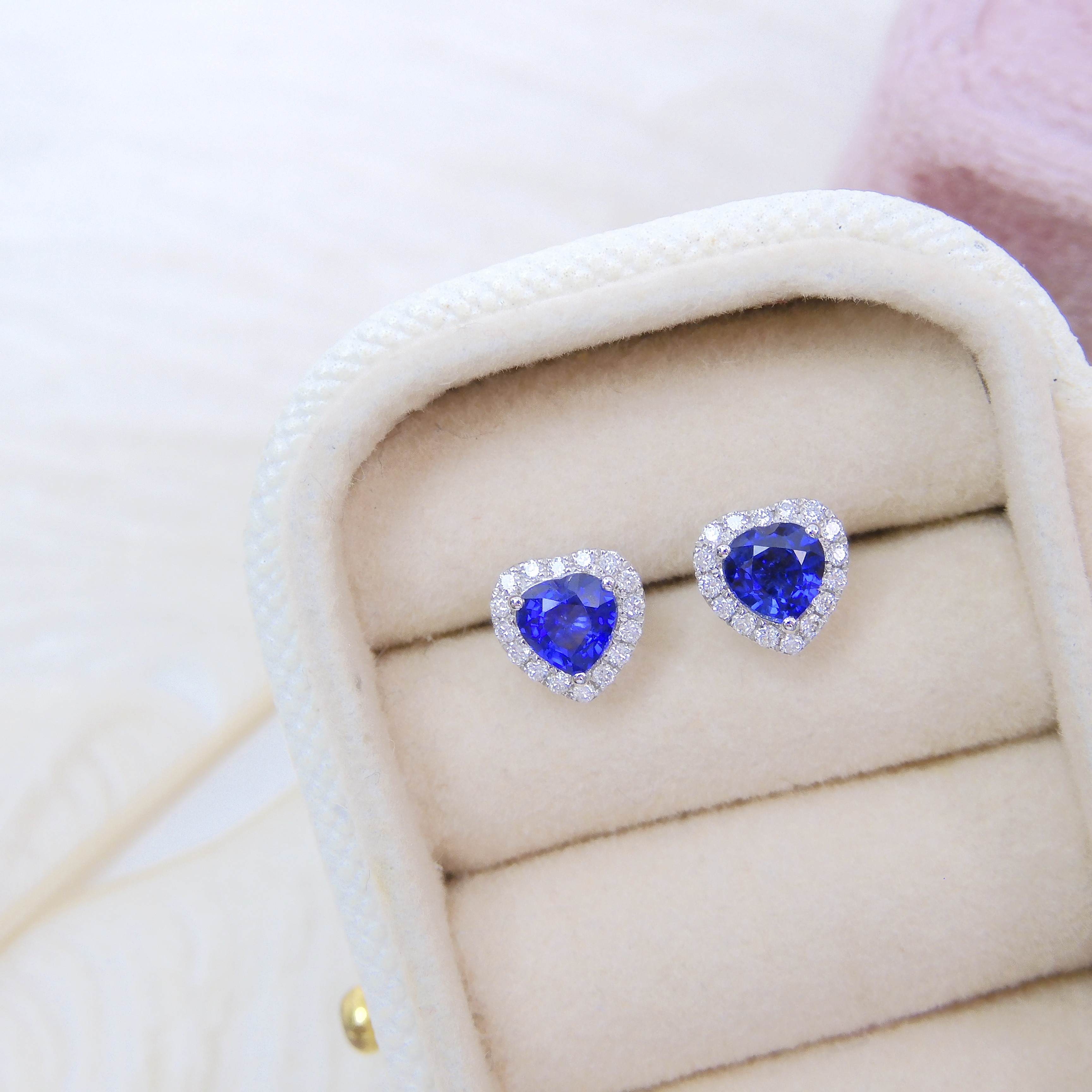 18K金 0.85ct 藍寶石耳釘