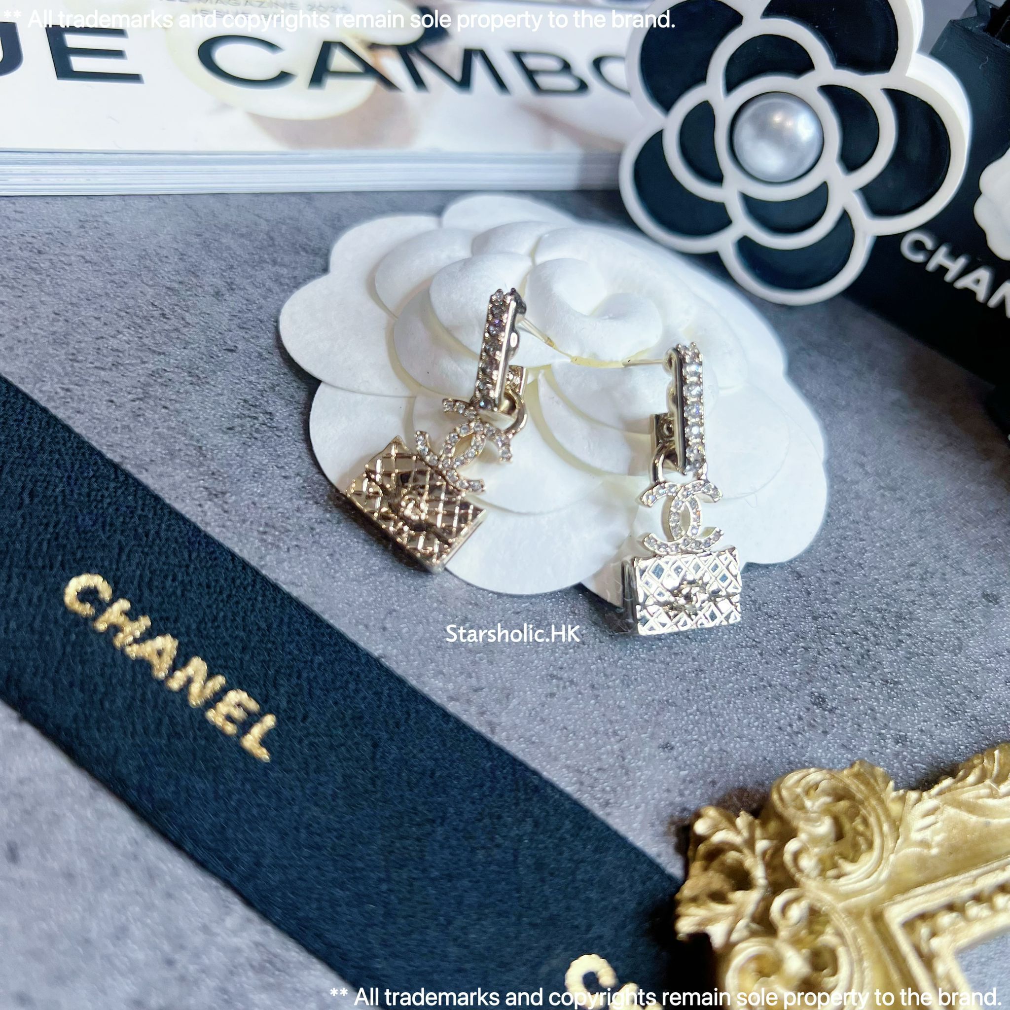 CHANEL 垂吊手袋 CC Logo Earrings