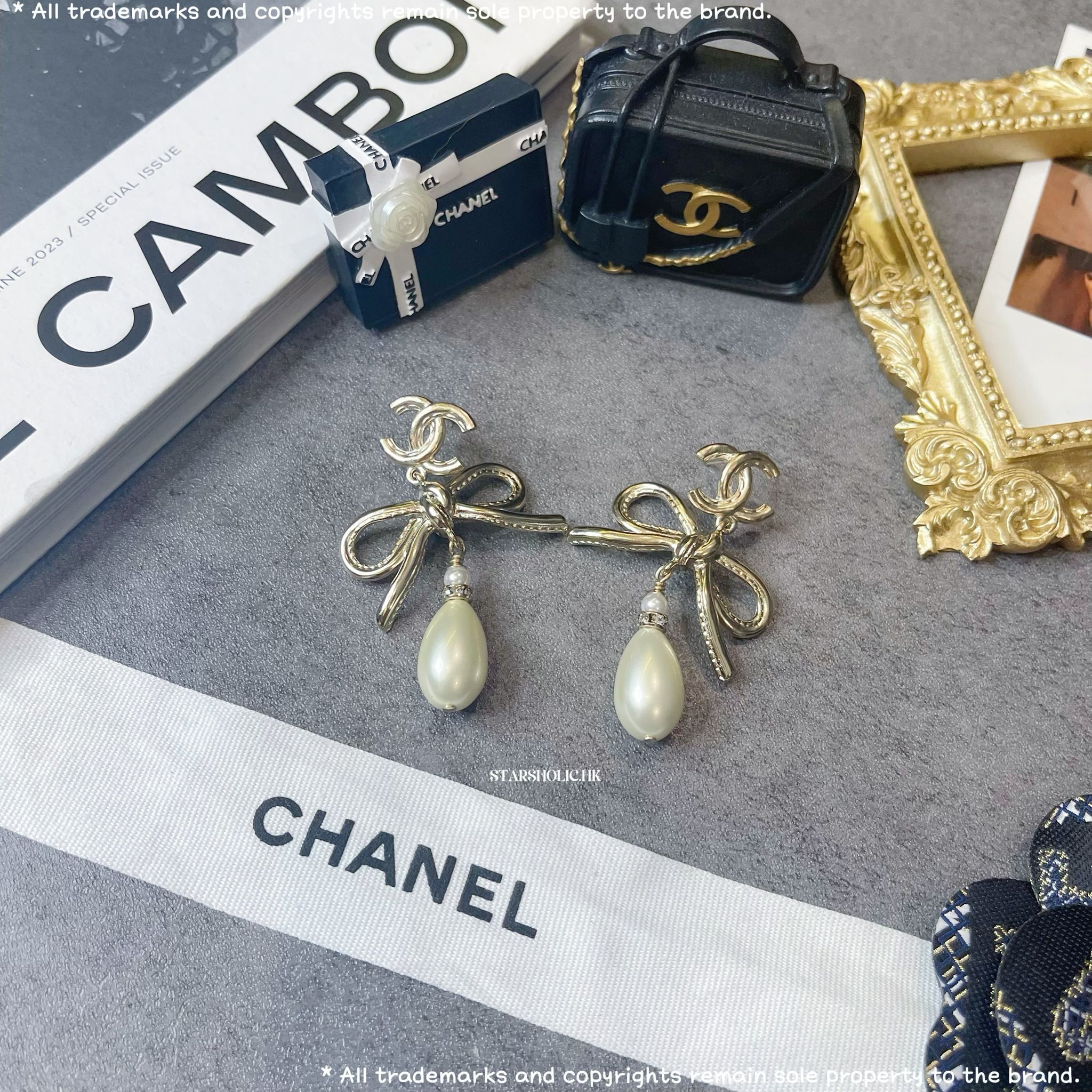 CHANEL 垂吊水滴珍珠蝴蝶 Earrings
