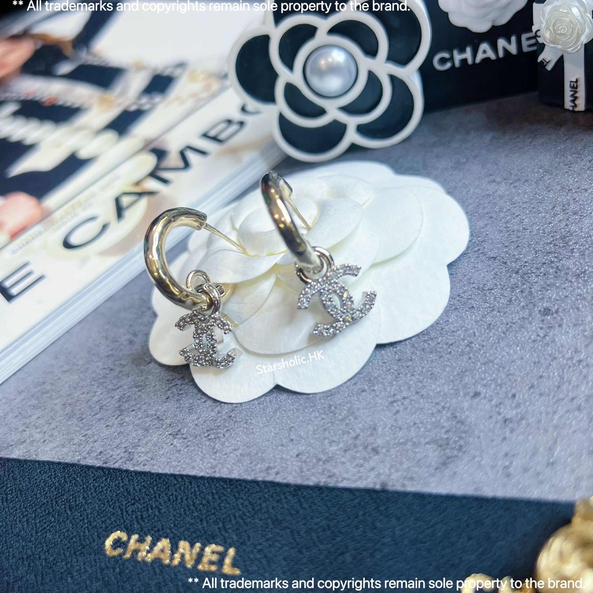 CHANEL 金銀半圈 CC Logo Earrings