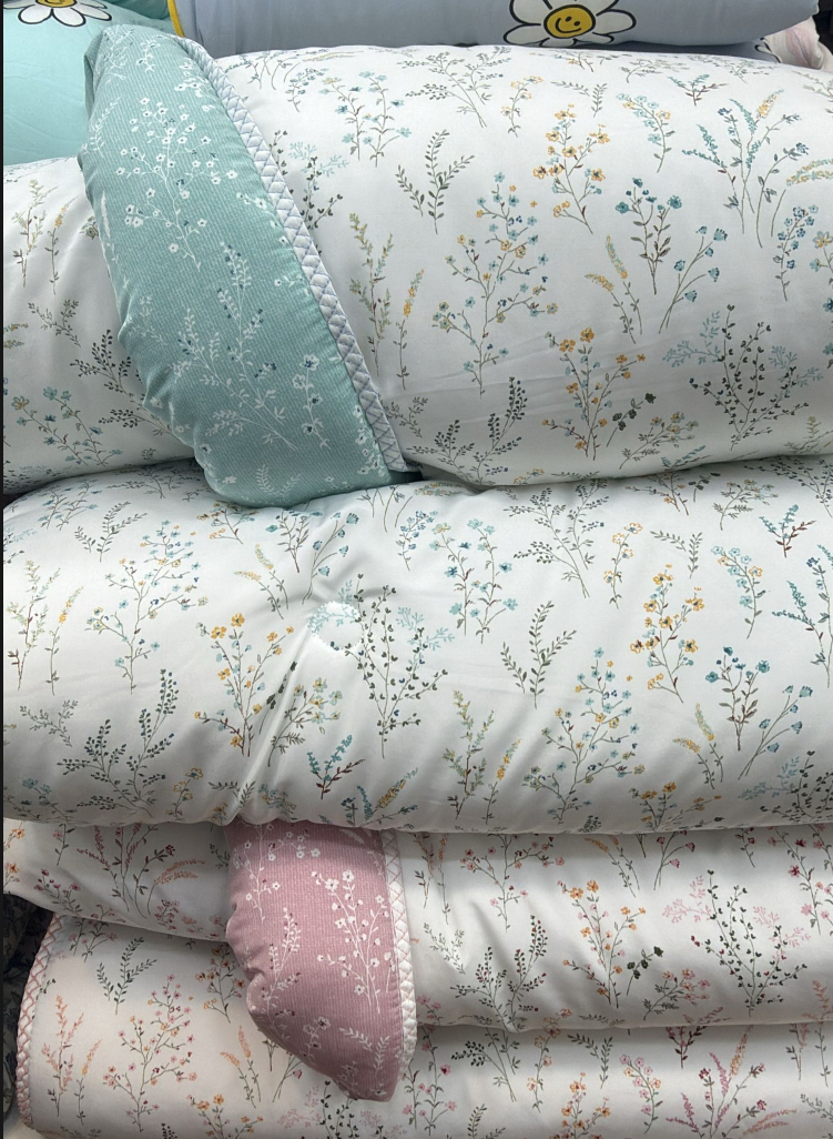 KE2008 花花密度超高天絲四季被  單人160/210cm $399 雙人200/230cm  $499