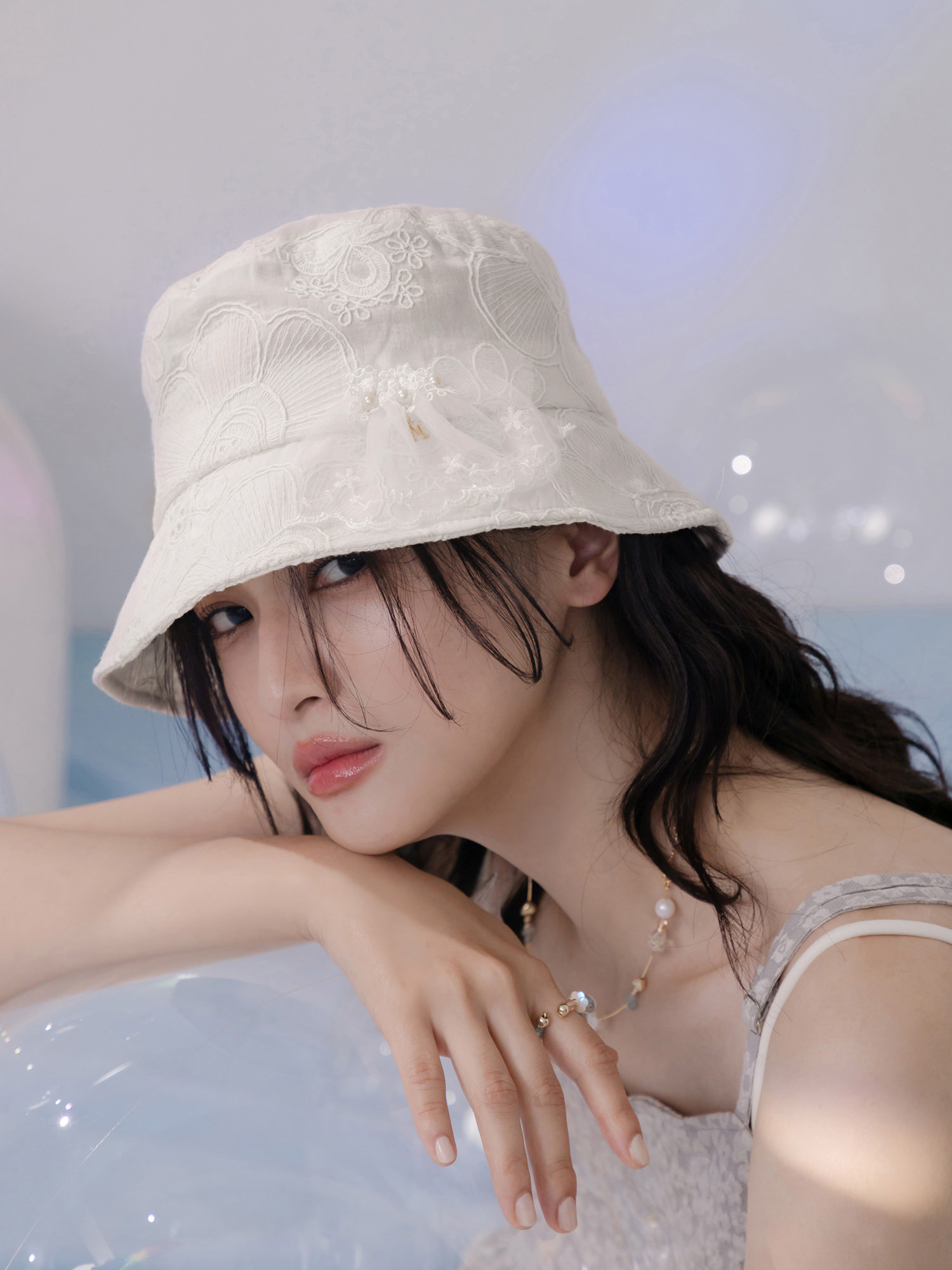 輕柔櫻花雨。MUCHAT手作透紗刺繡蕾絲漁夫帽