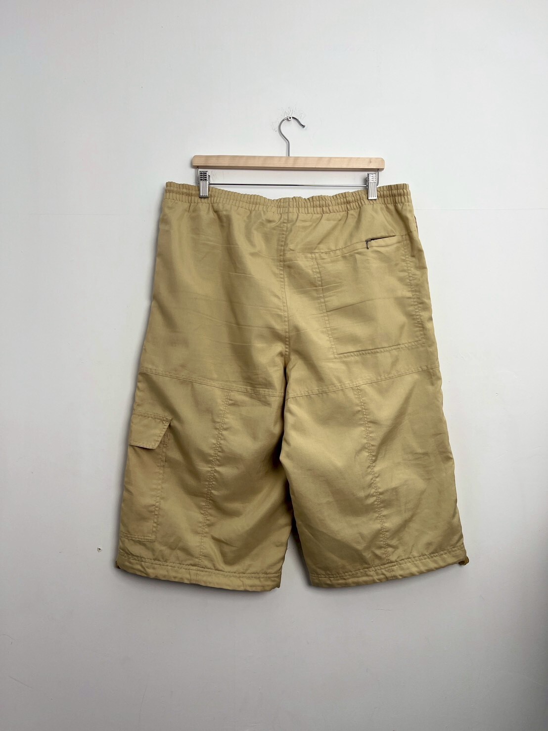 NIKE BASKETBALL SHORT SIZE L