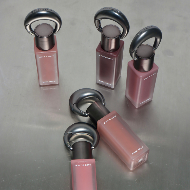 掛飾柔焦霧面唇釉 3g - ENTROPY