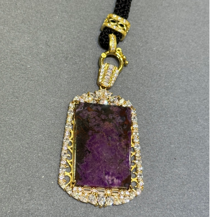 UY042 A42 絲絨皇家紫無事牌 紫舒29*20*3mm S925銀