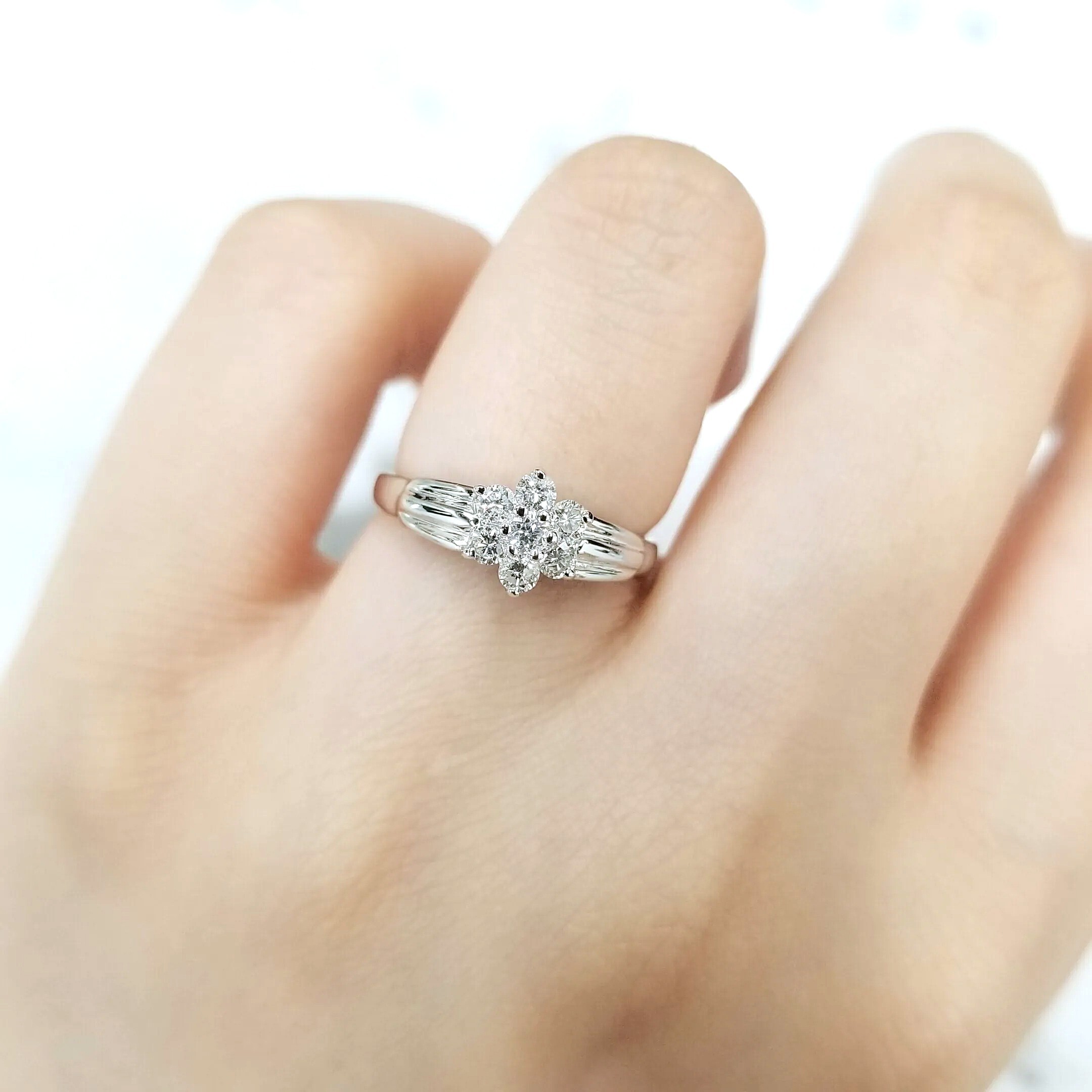 18K White Gold 0.25ct Diamond Ring