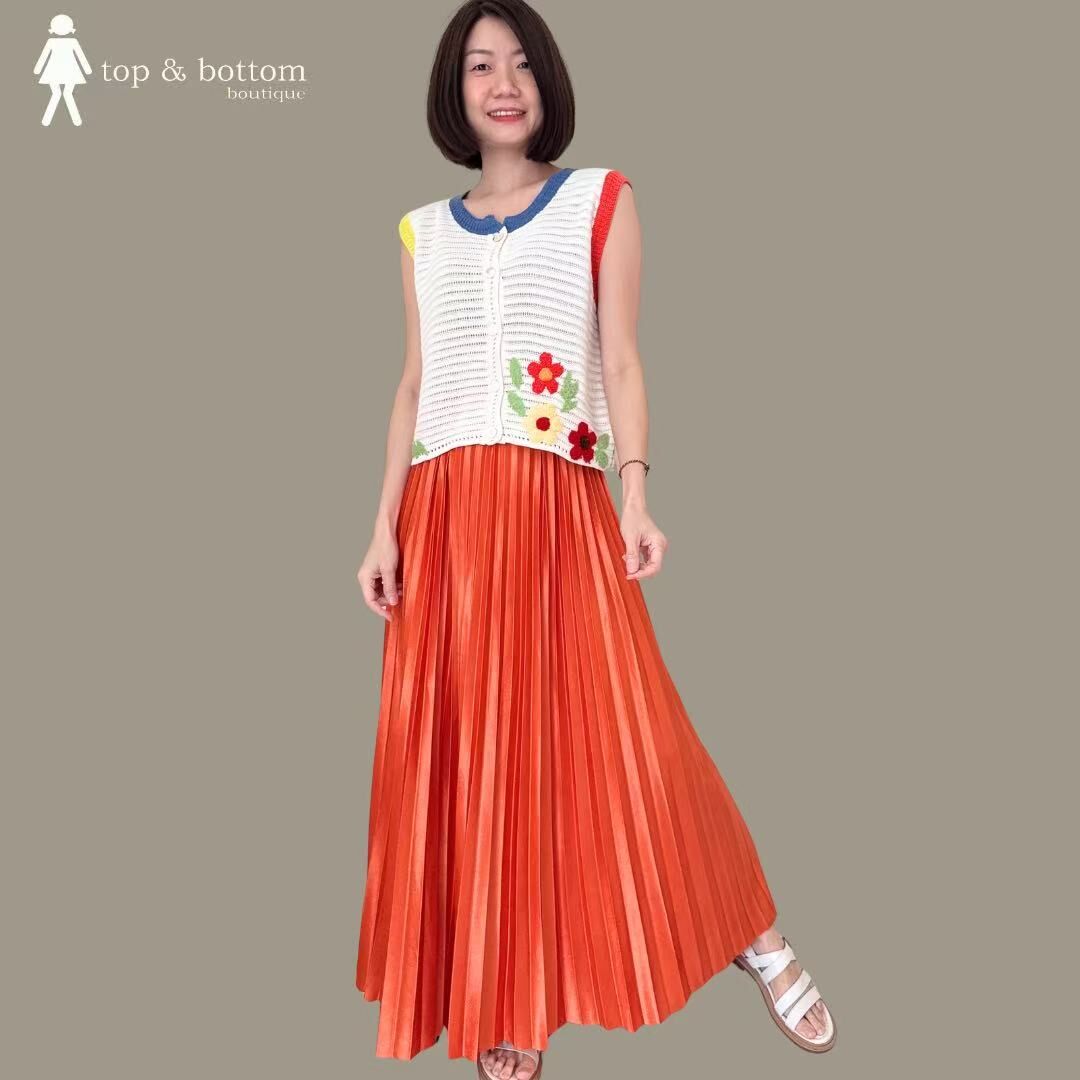 COLOUR TRIMMED CROCHET BUTTON BLOUSE WITH EMBROIDERY DETAILS