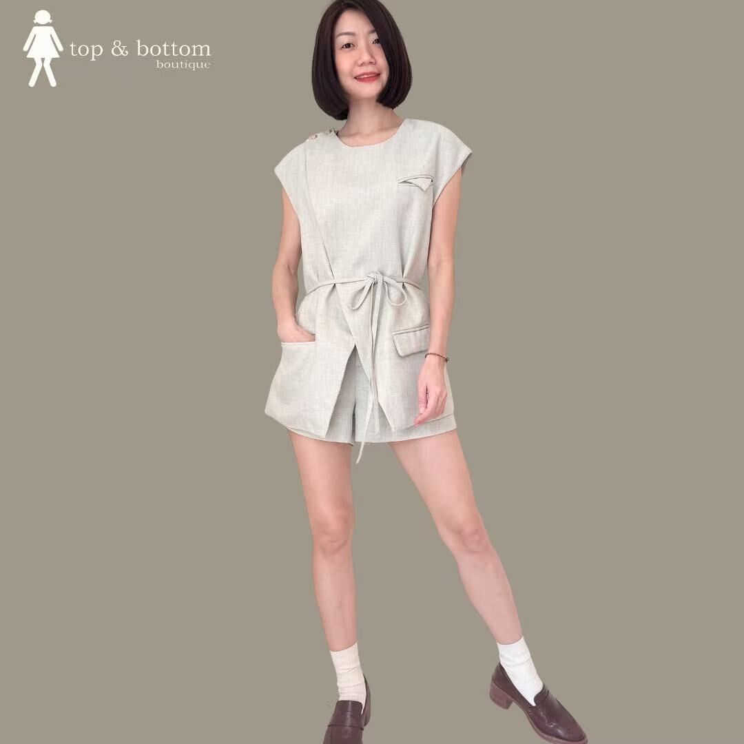 SOLID HIGH WAISTED SHORTS