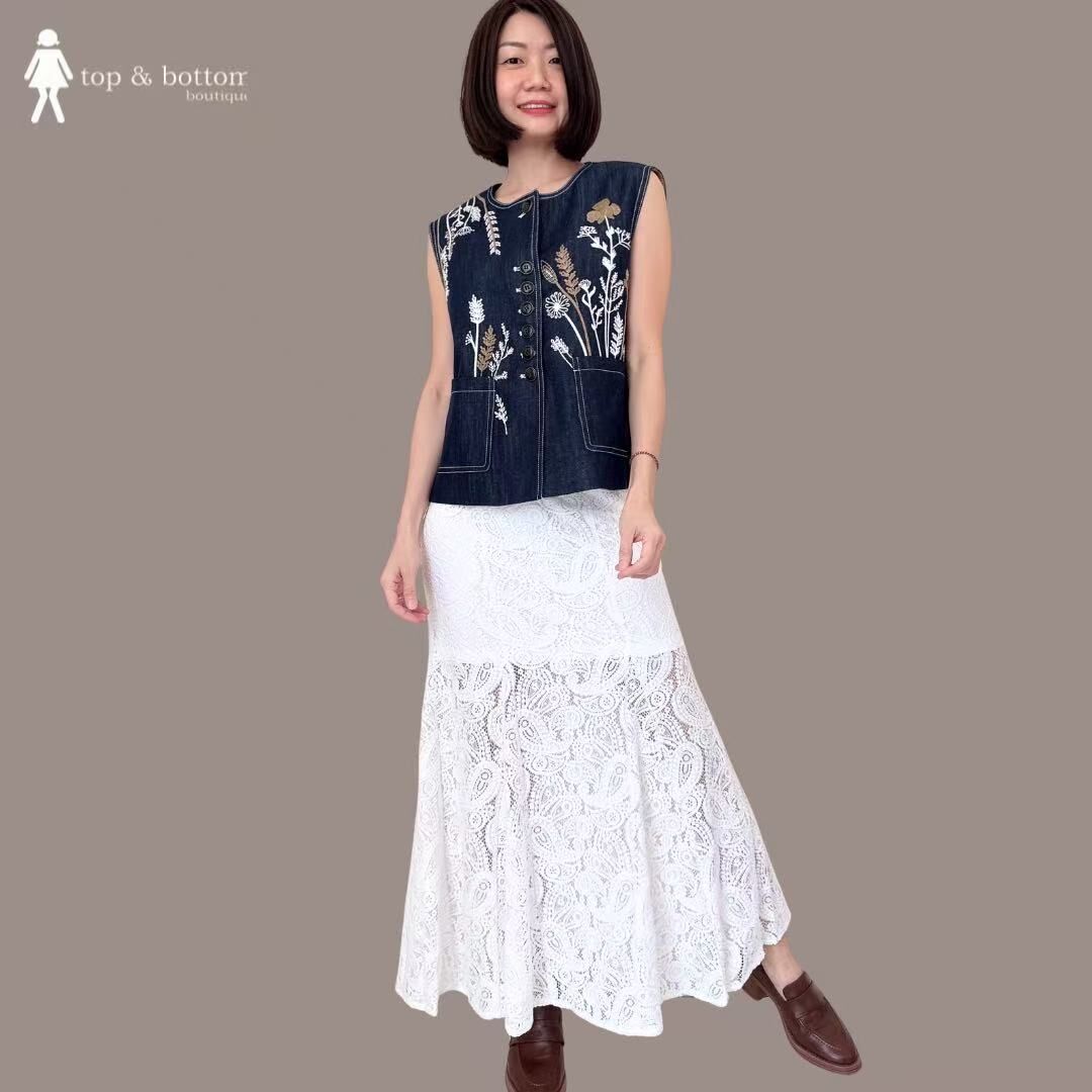 EMBROIDERED FLORAL DENIM VEST