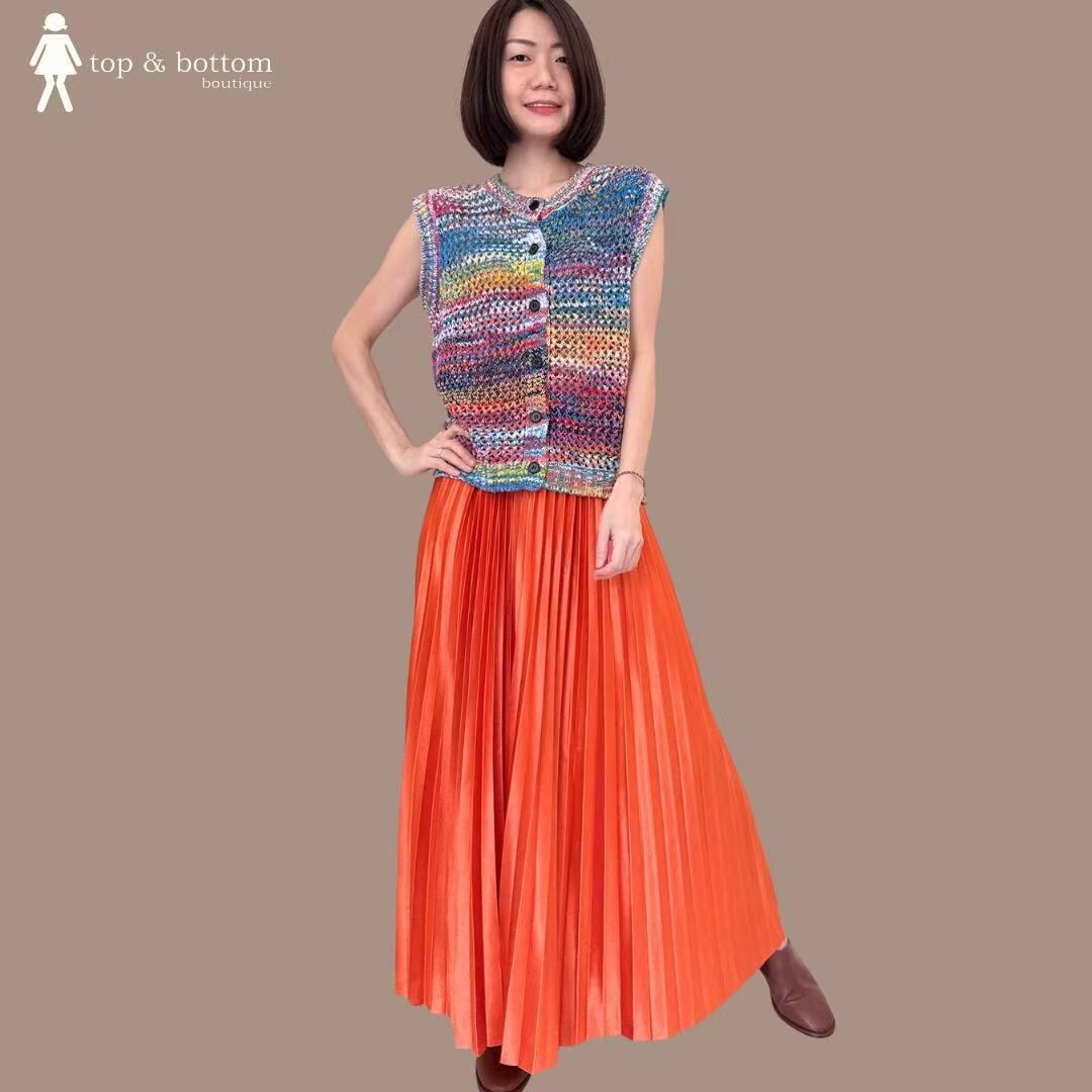 SLEEVELESS COLOURFUL BUTTON CROCHET BLOUSE