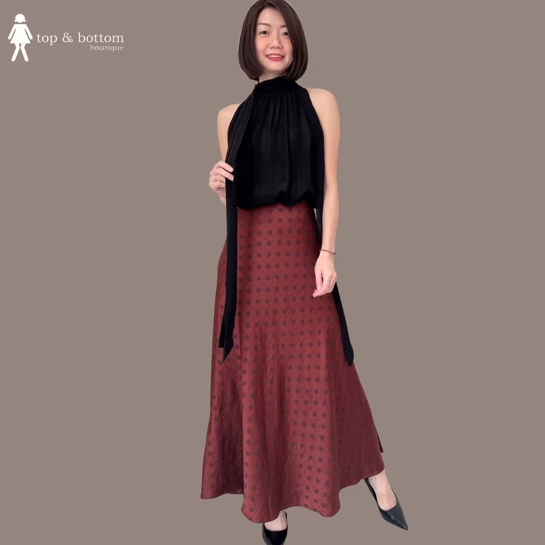 SLEEVELESS CHIFFON RIBBON NECK FLARE BLOUSE