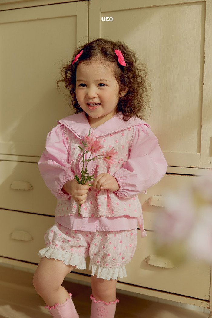 正韓春ueo 兩色愛心綁帶背心