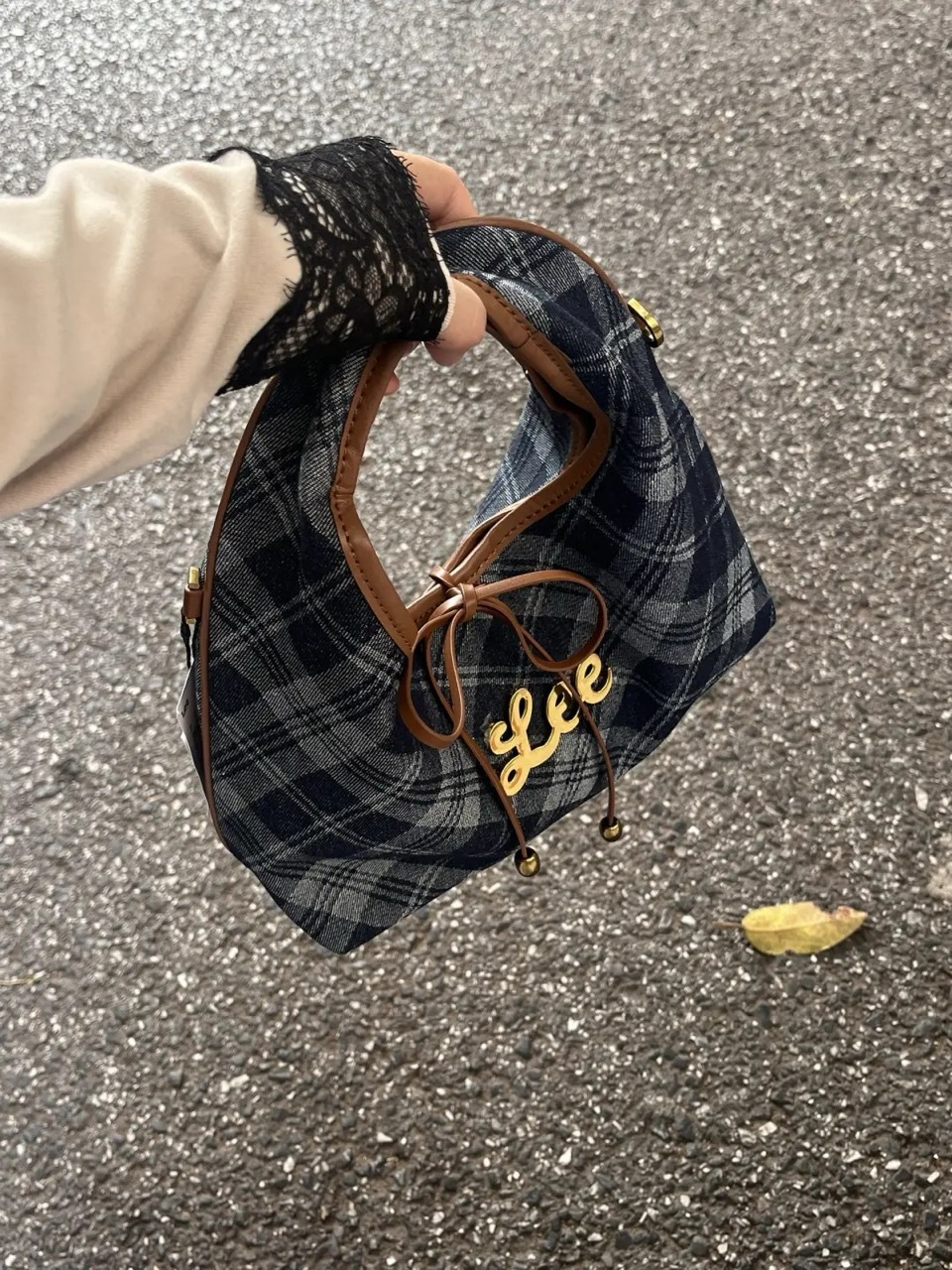 LEE 英倫風 格紋 焦糖牛仔藍 深藍 單肩包 手提包 側背包 / 預購