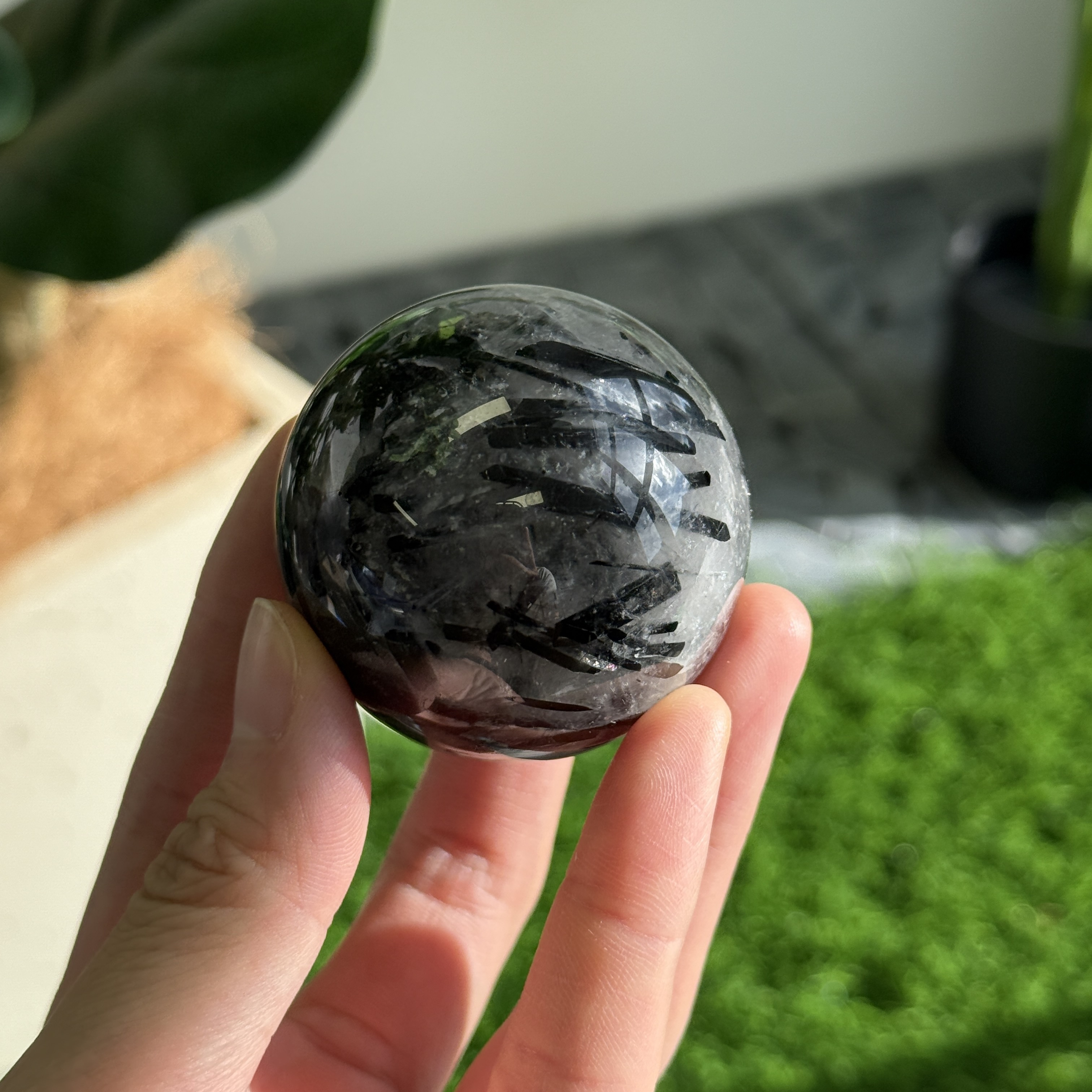 黑髮晶球 4.9cm BQ1630