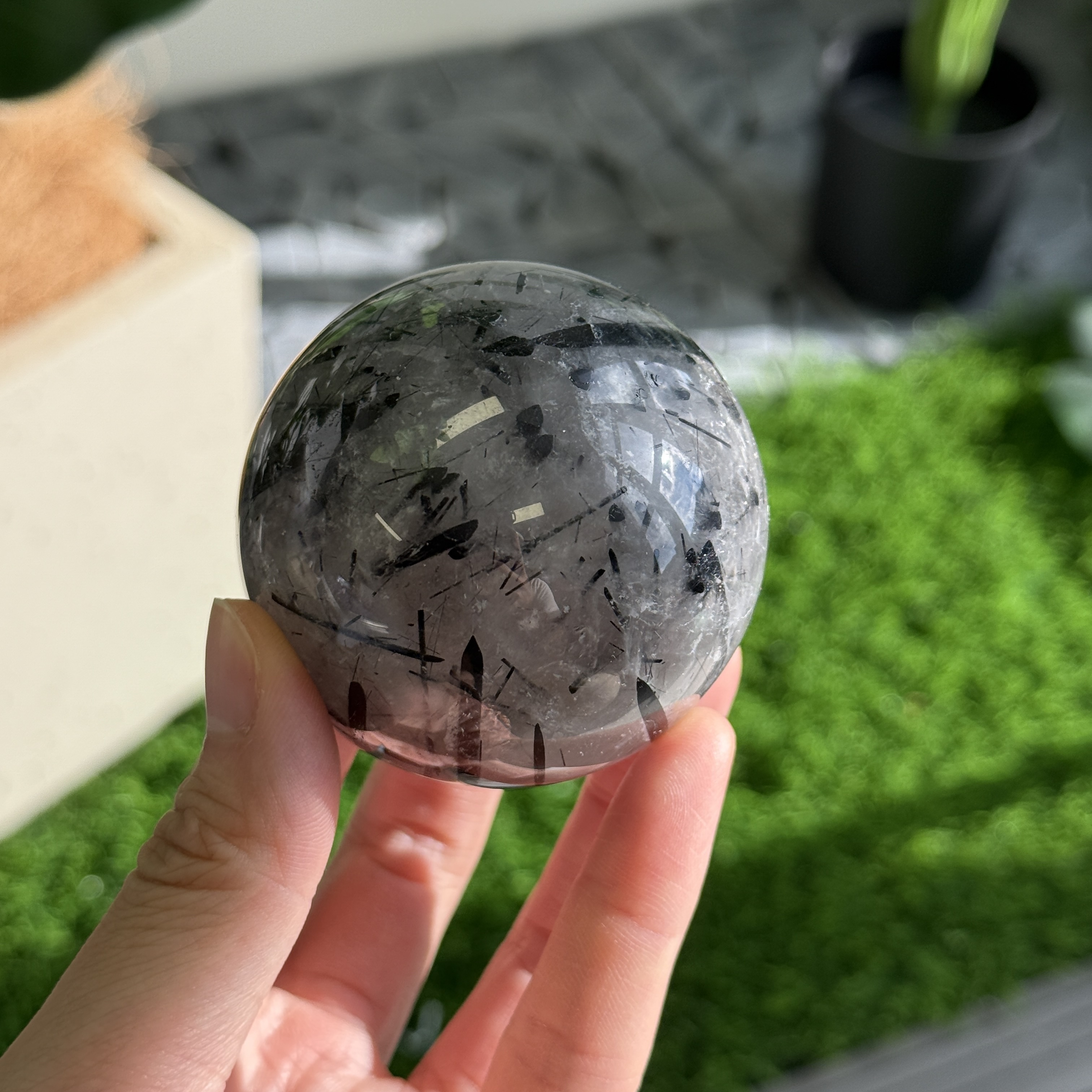 黑髮晶球 5.9cm BQ1628