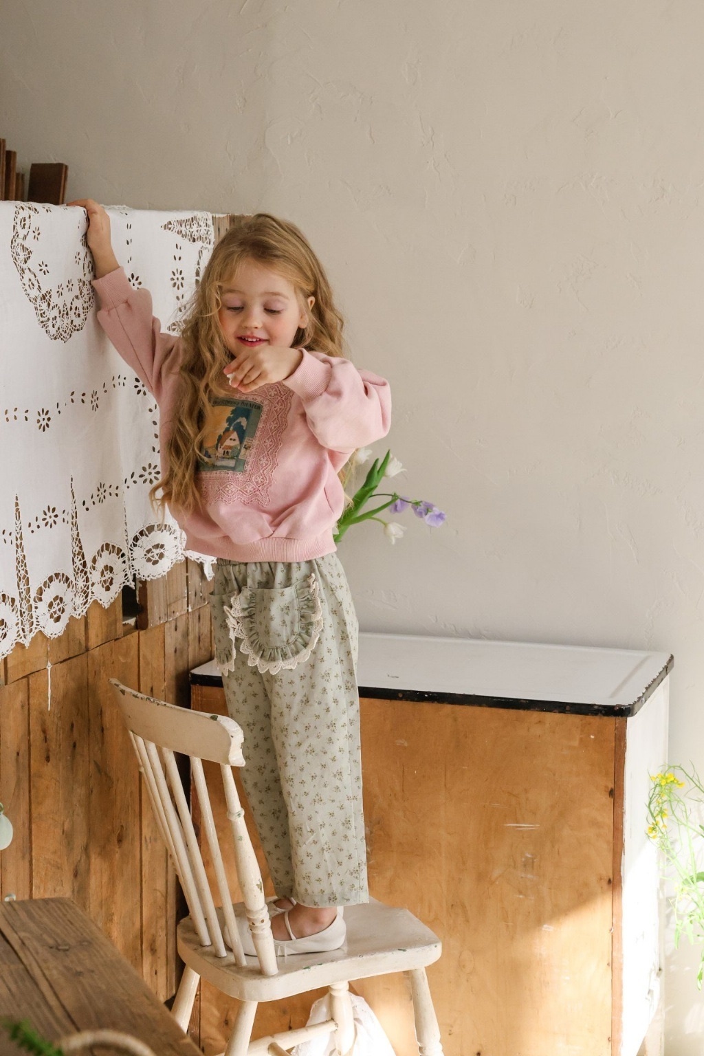 正韓春FLO蕾絲碎花直筒褲