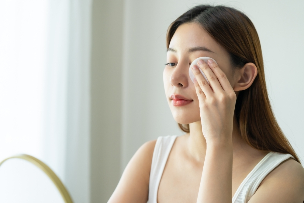 想避免一直長痘痘就必須選擇適合的保養品