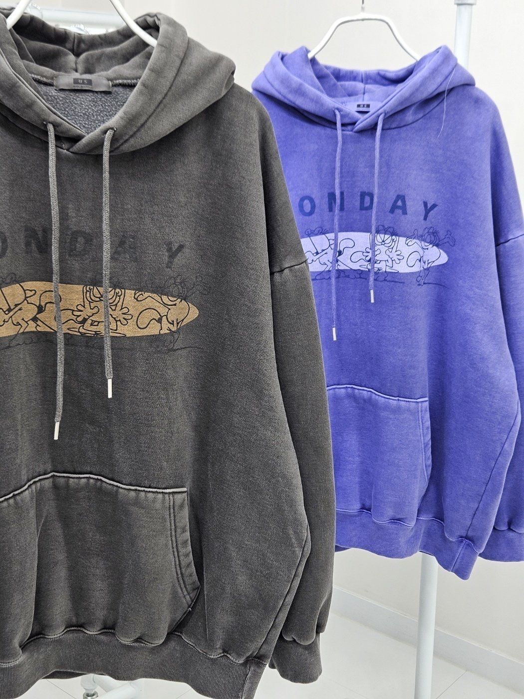 洗水英文字圖案連帽衛衣 US-017T