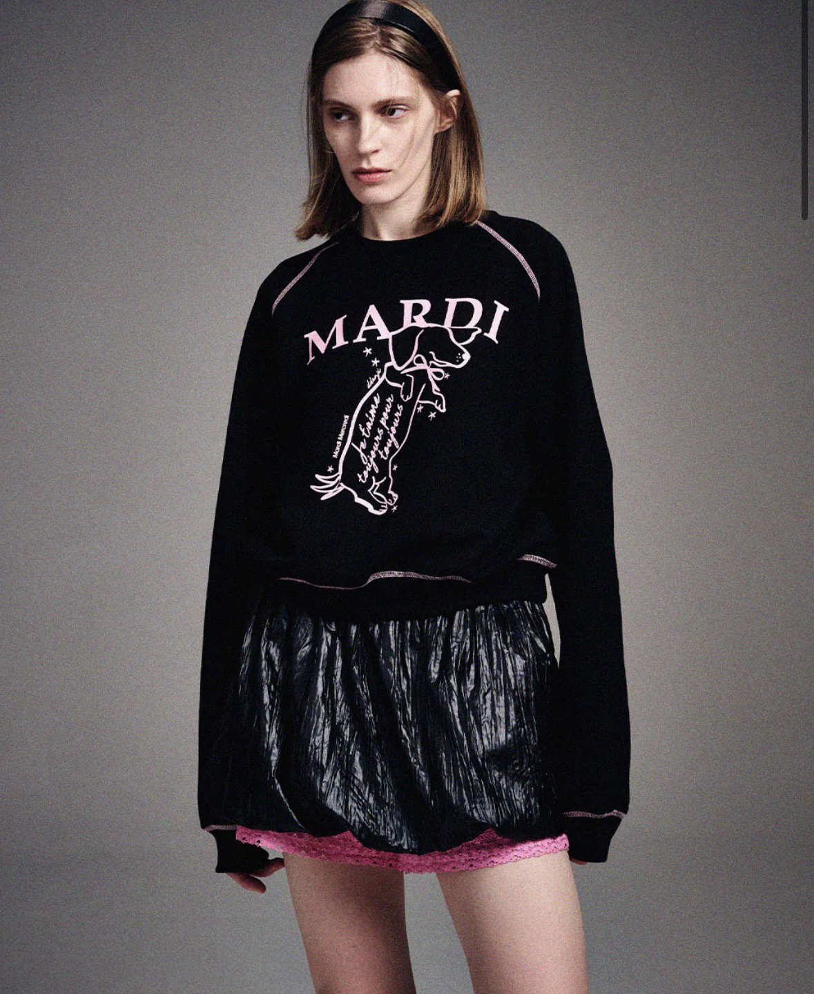 ［ Mardi Mercredi ］印花落肩大學T 黑色經典臘腸狗 蝴蝶結 純棉 SWEATSHIRT RAGLAN SWING THE TAIL DDANJI