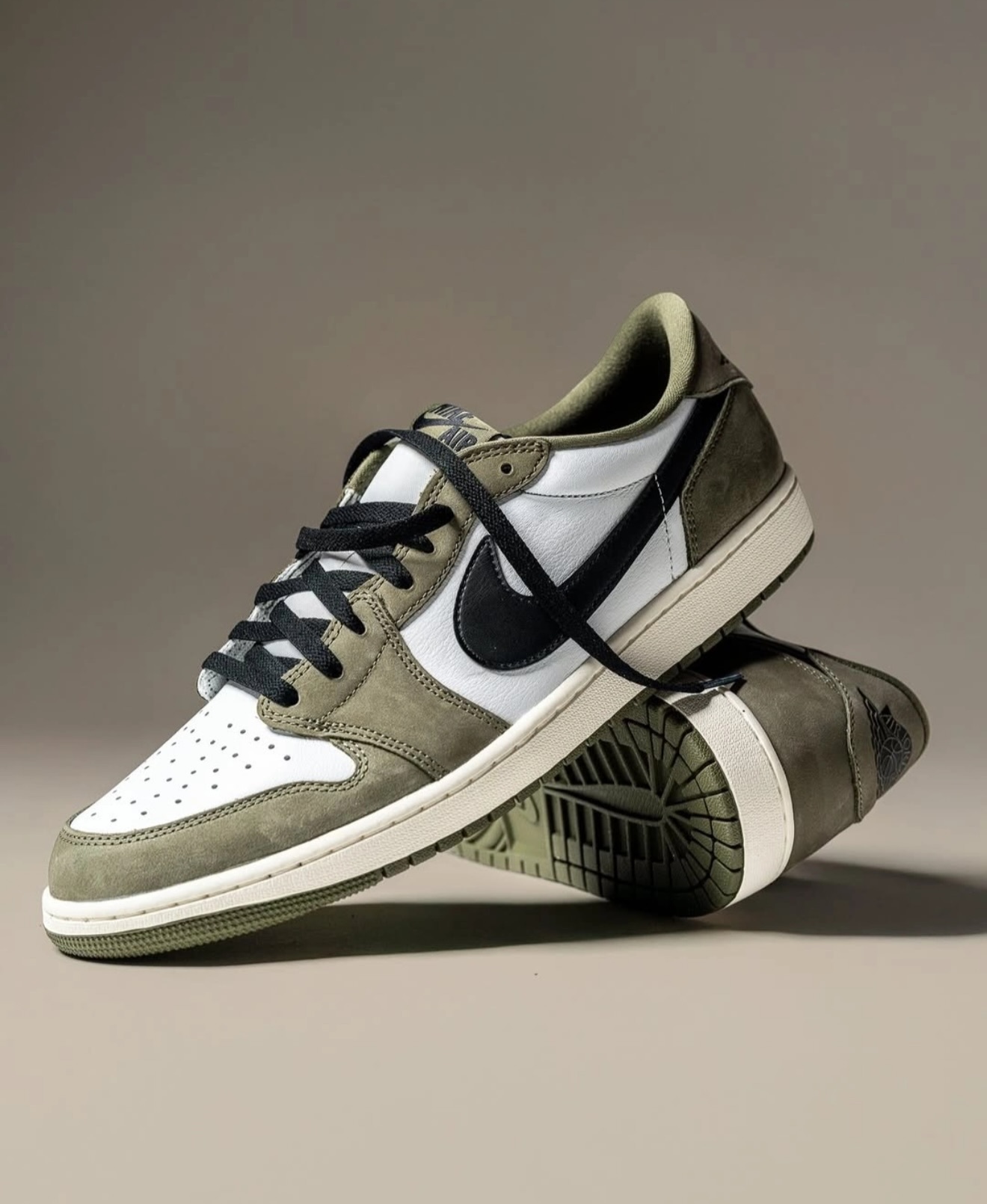 Nike Air Jordan 1 Low OG ’‘Medium Olive’‘ 橄欖綠TS平替 HQ6998-200