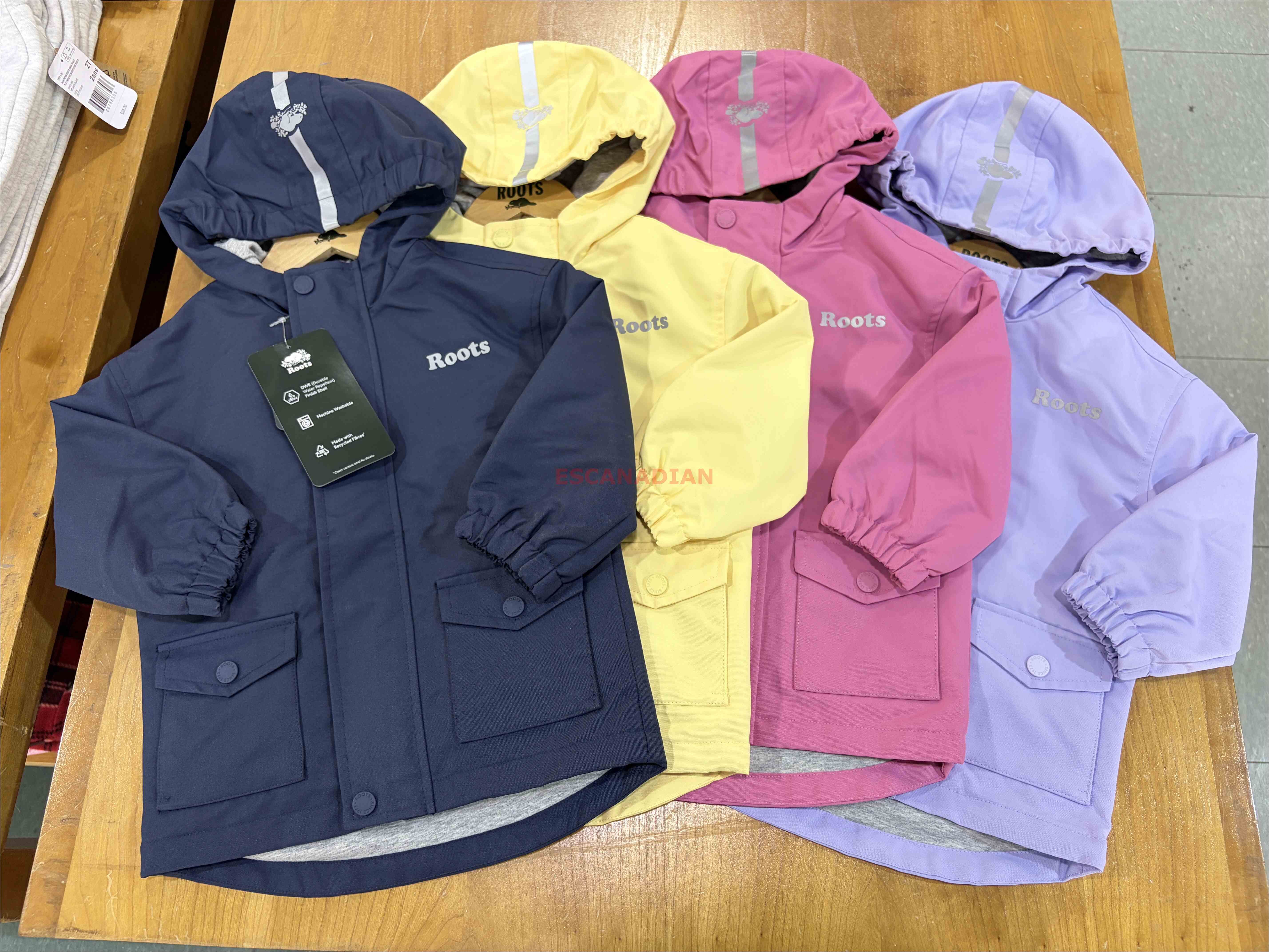 ROOTS 小童 舒服軟殼 防風 防水 反光 連帽 風衣外套 (4色)
