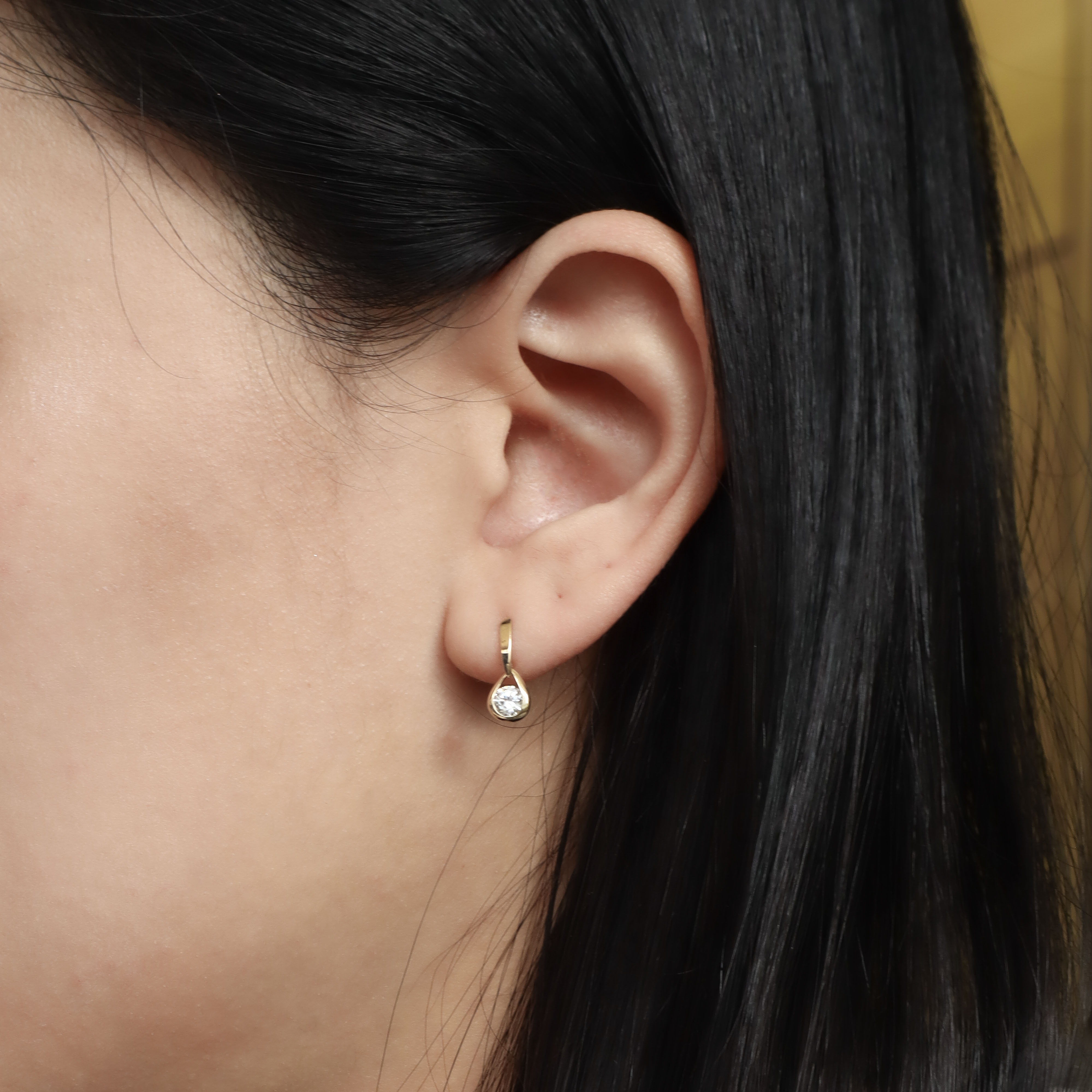 10K/簡約水滴掛鑽耳環